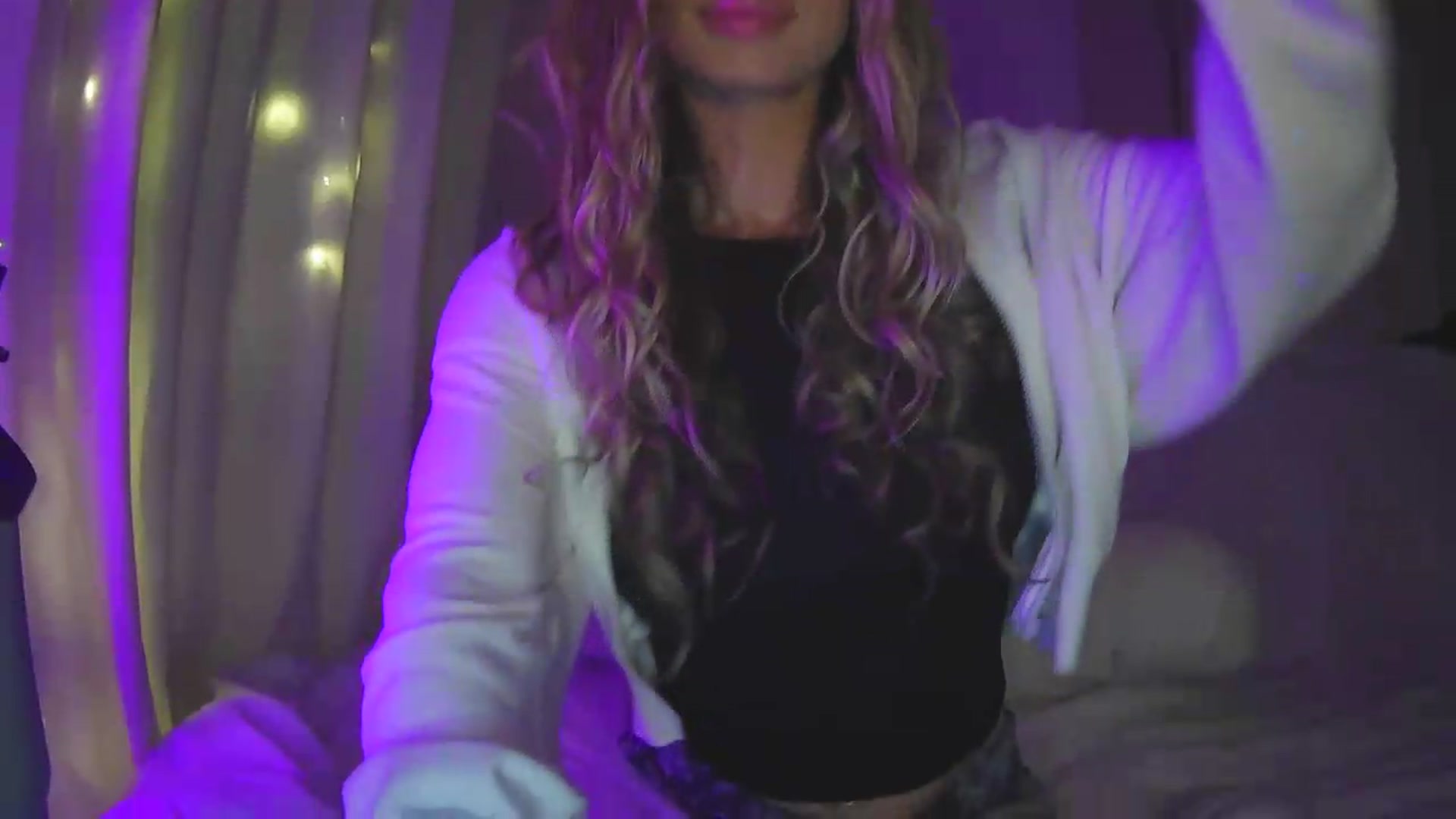 Gallery image thumbnail from Bambi20's myfreecams stream on, 08/05/2026, 04:19 image 10 of 20