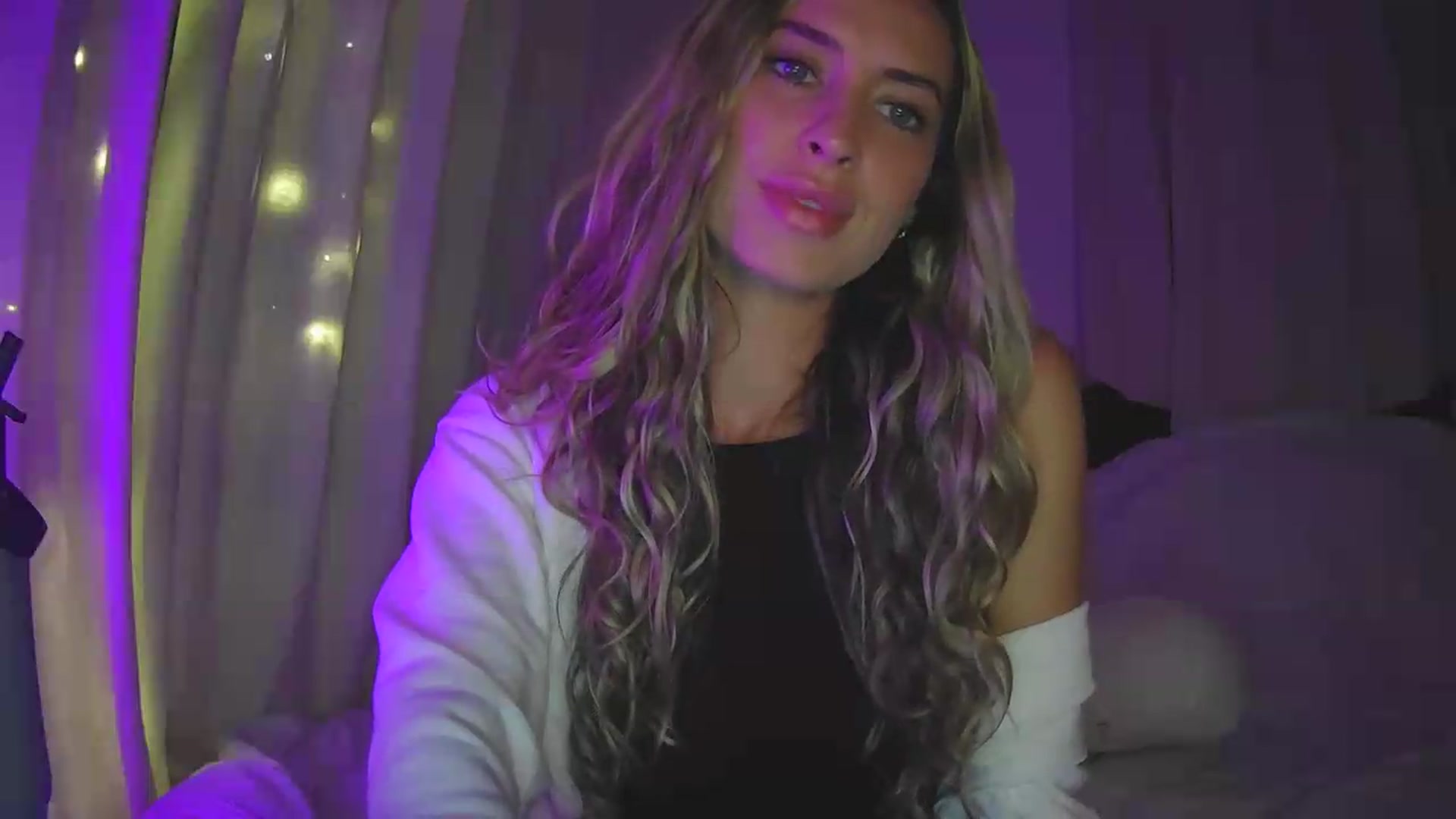 Gallery image thumbnail from Bambi20's myfreecams stream on, 08/05/2026, 04:19 image 6 of 20