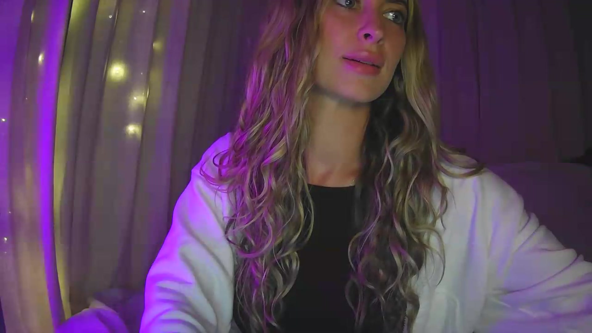Gallery image thumbnail from Bambi20's myfreecams stream on, 08/05/2026, 04:19 image 12 of 20
