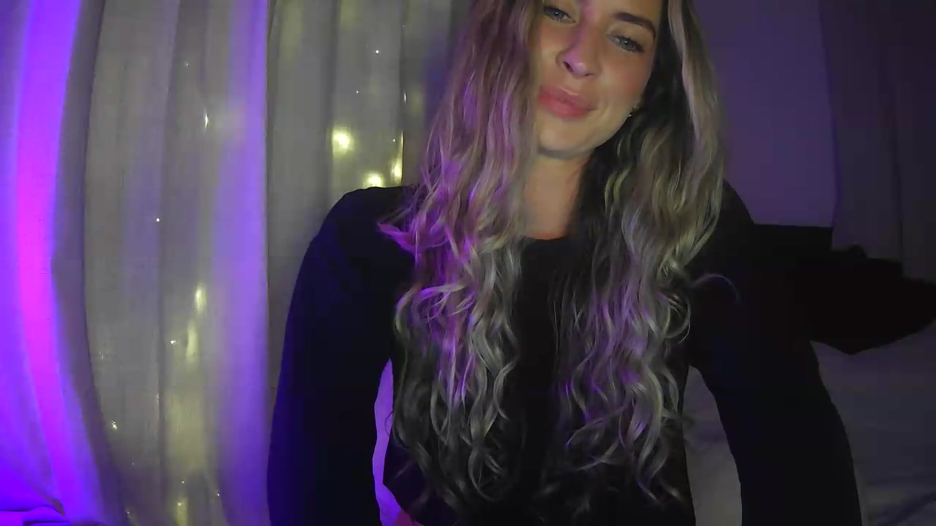 Gallery image thumbnail from Bambi20's myfreecams stream on, 08/12/2026, 03:26 image 17 of 20