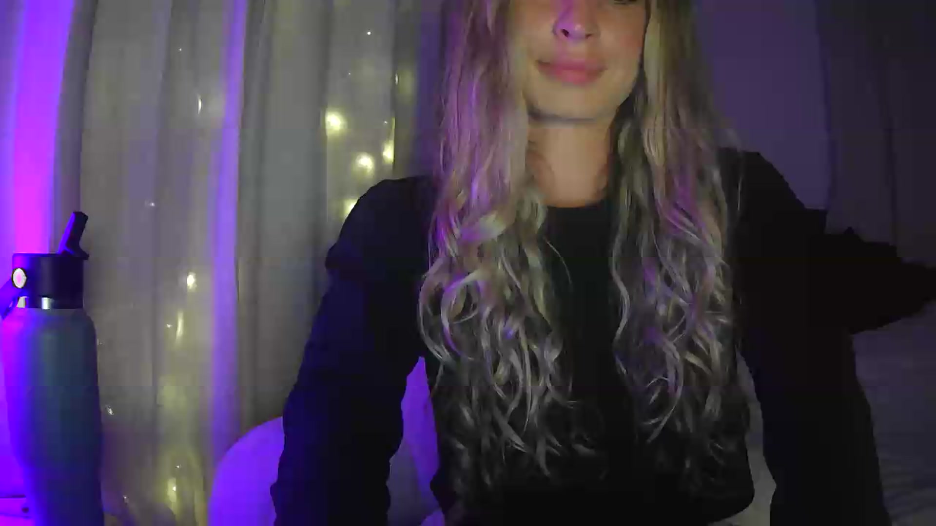 Gallery image thumbnail from Bambi20's myfreecams stream on, 08/12/2026, 04:02 image 3 of 20