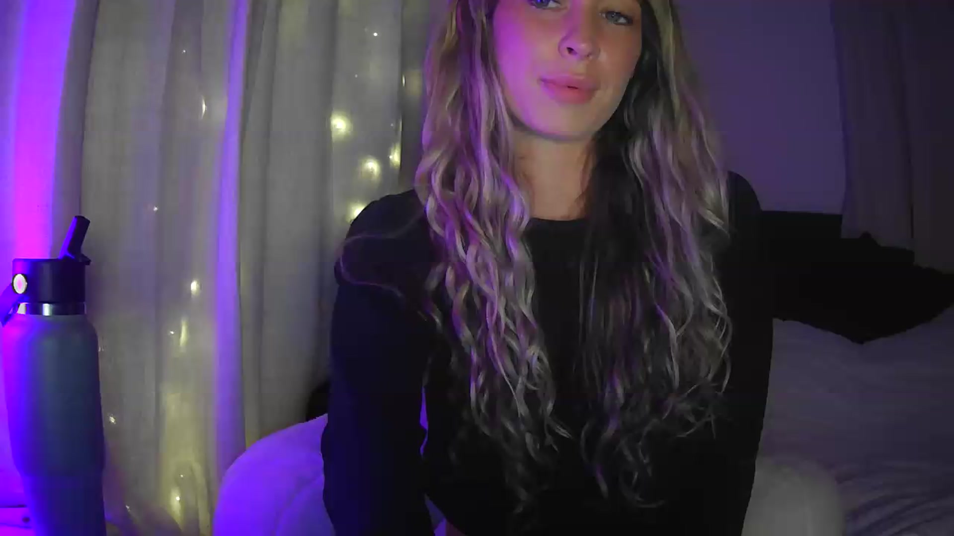 Gallery image thumbnail from Bambi20's myfreecams stream on, 08/12/2026, 04:02 image 4 of 20