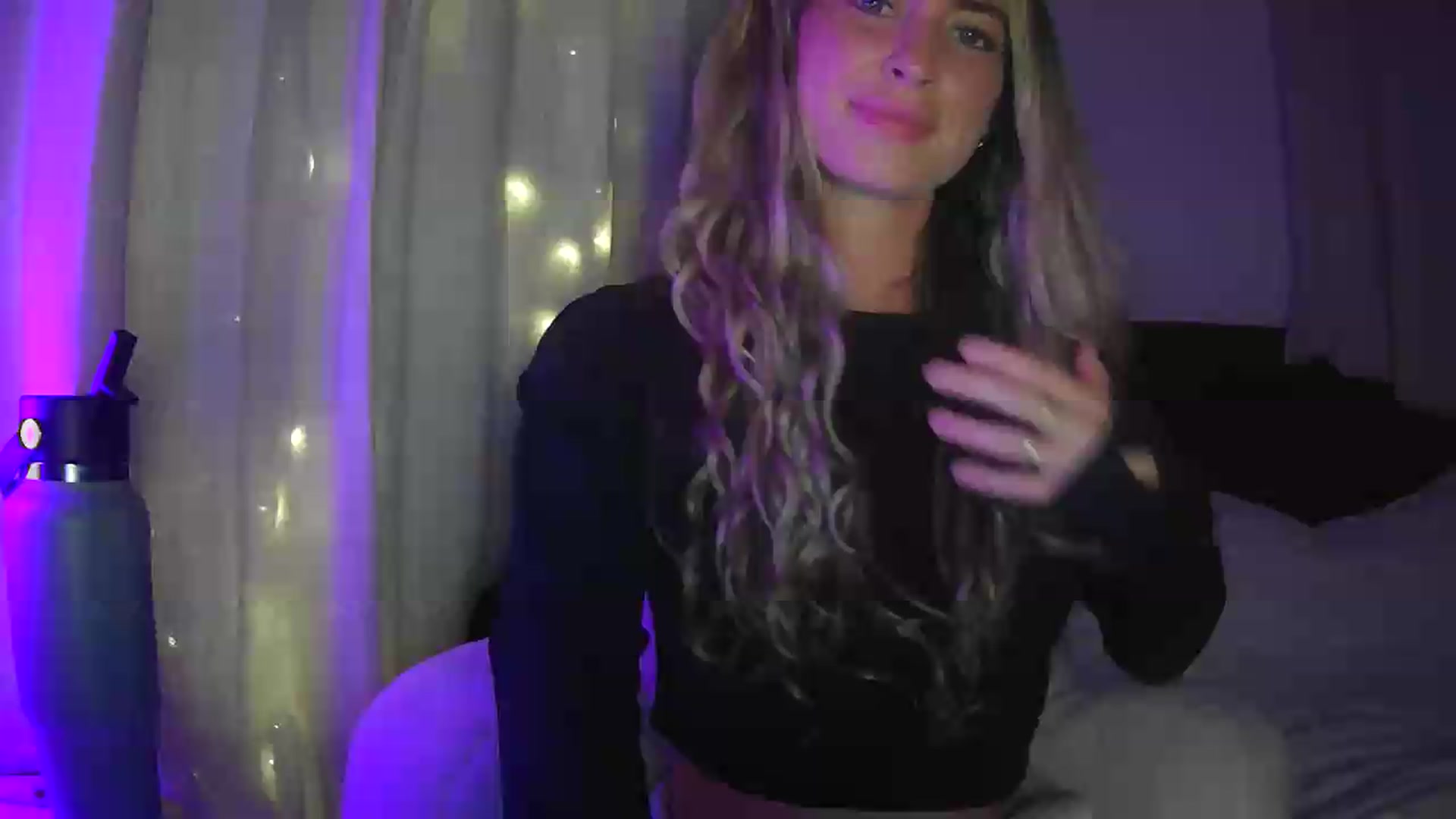 Gallery image thumbnail from Bambi20's myfreecams stream on, 08/12/2026, 04:02 image 5 of 20