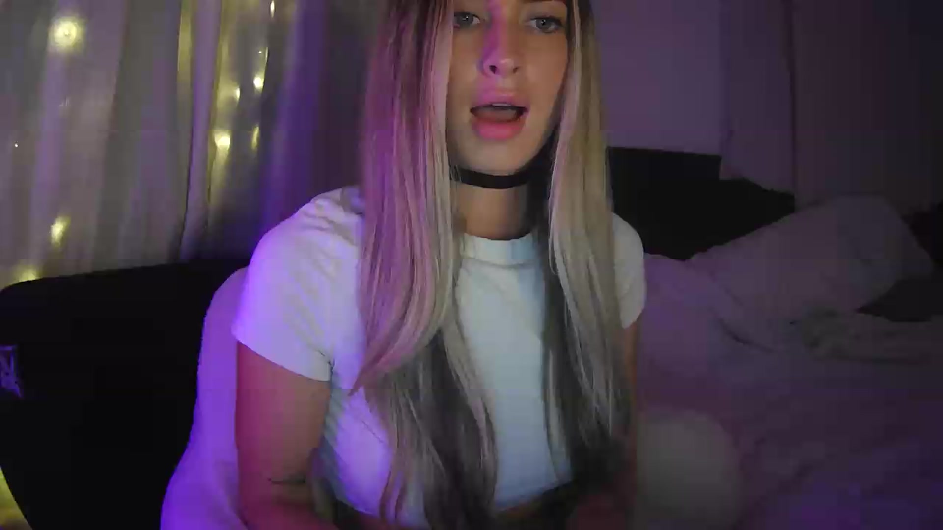 Gallery image thumbnail from Bambi20's myfreecams stream on, 08/14/2026, 06:10 image 11 of 20