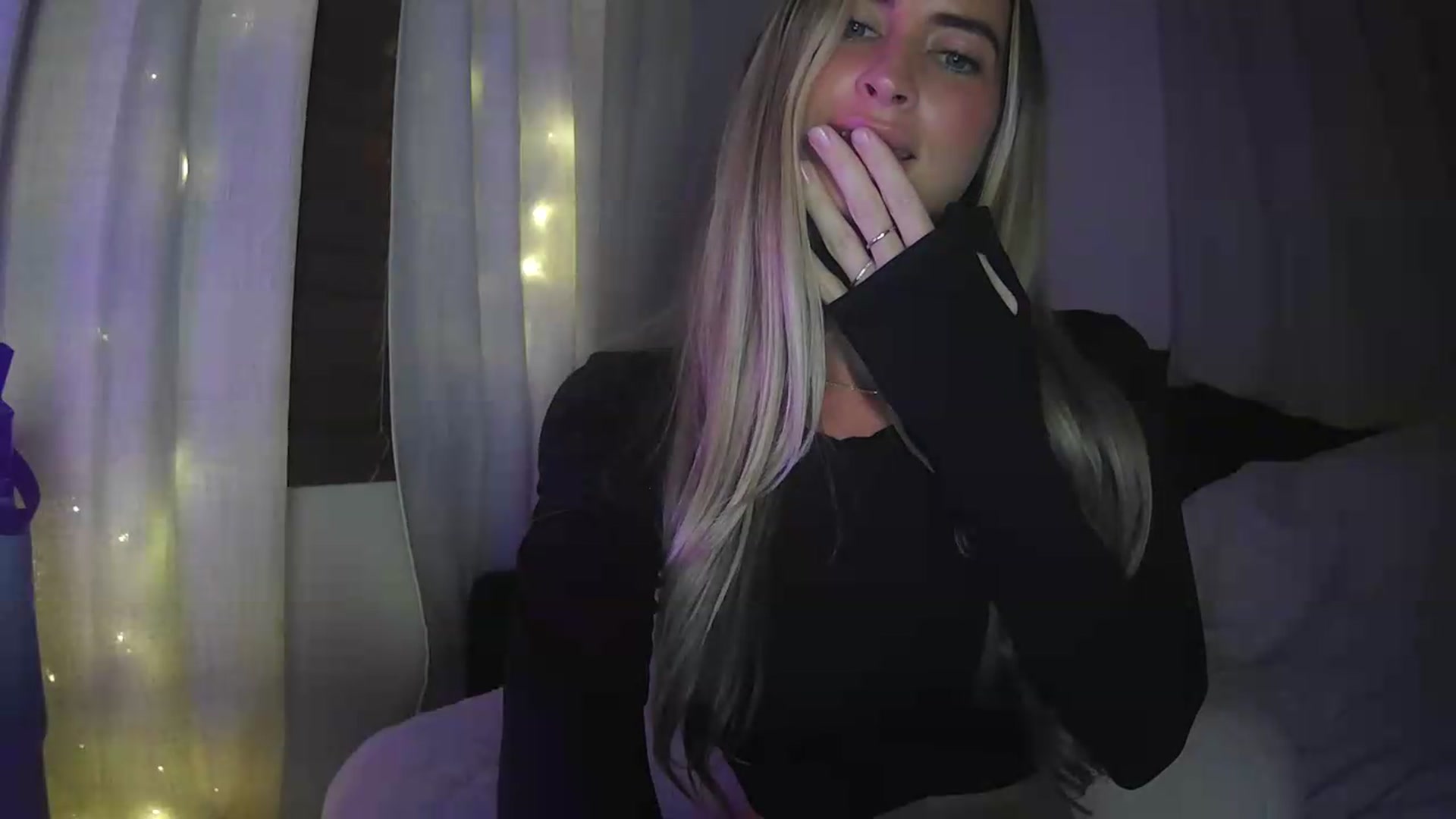 Gallery image thumbnail from Bambi20's myfreecams stream on, 08/15/2026, 06:07 image 11 of 20