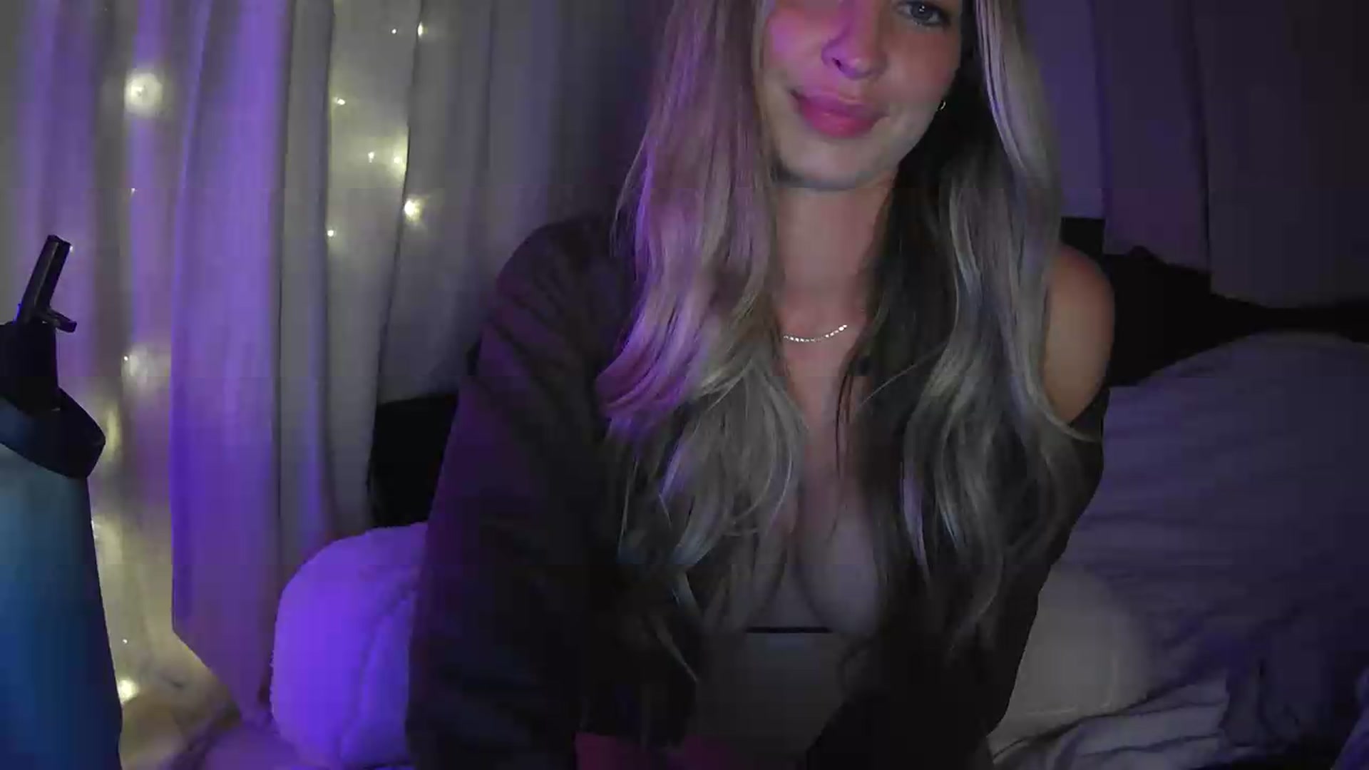 Gallery image thumbnail from Bambi20's myfreecams stream on, 08/16/2026, 04:42 image 3 of 20