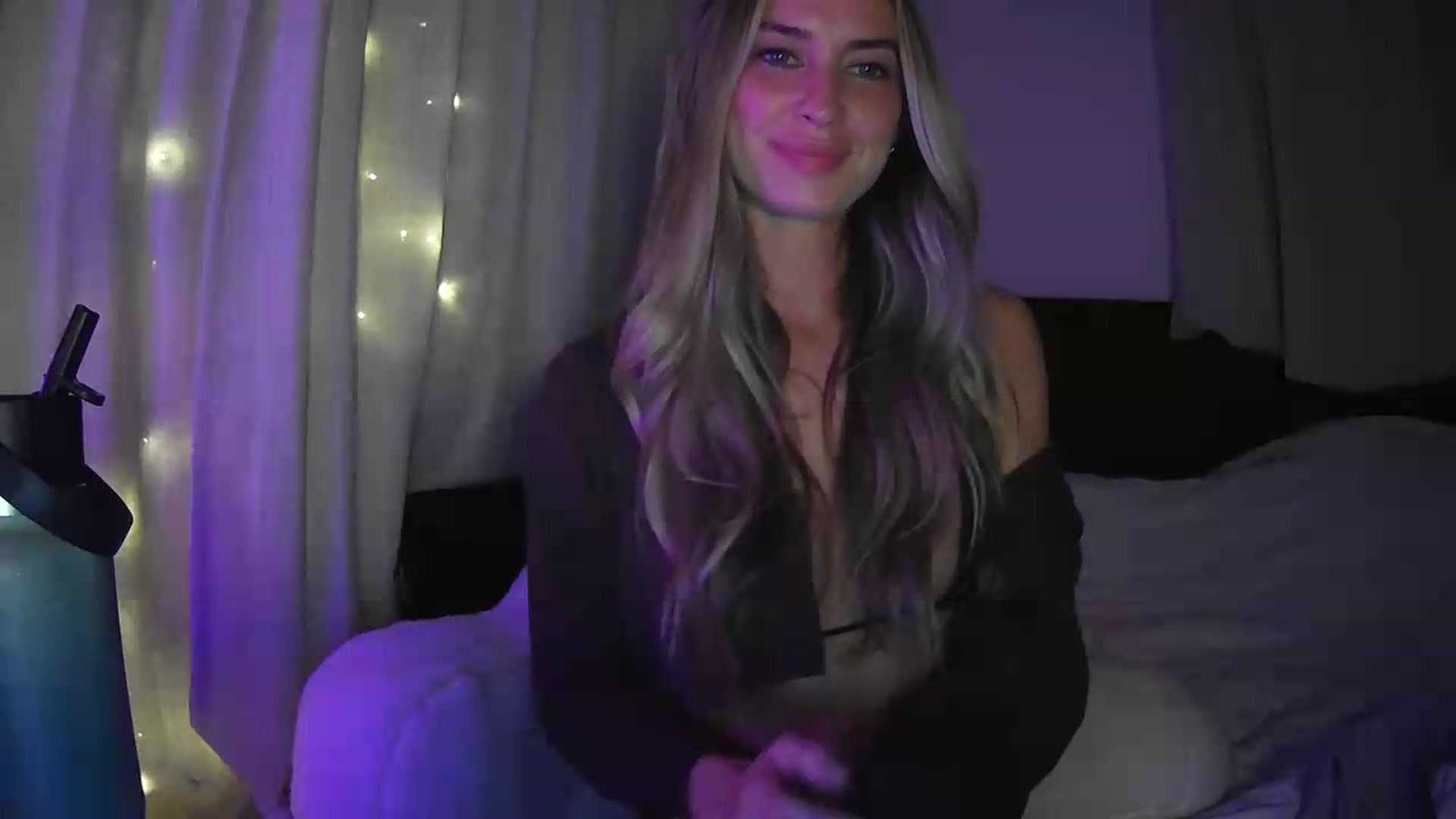 Gallery image thumbnail from Bambi20's myfreecams stream on, 08/16/2026, 04:42 image 5 of 20