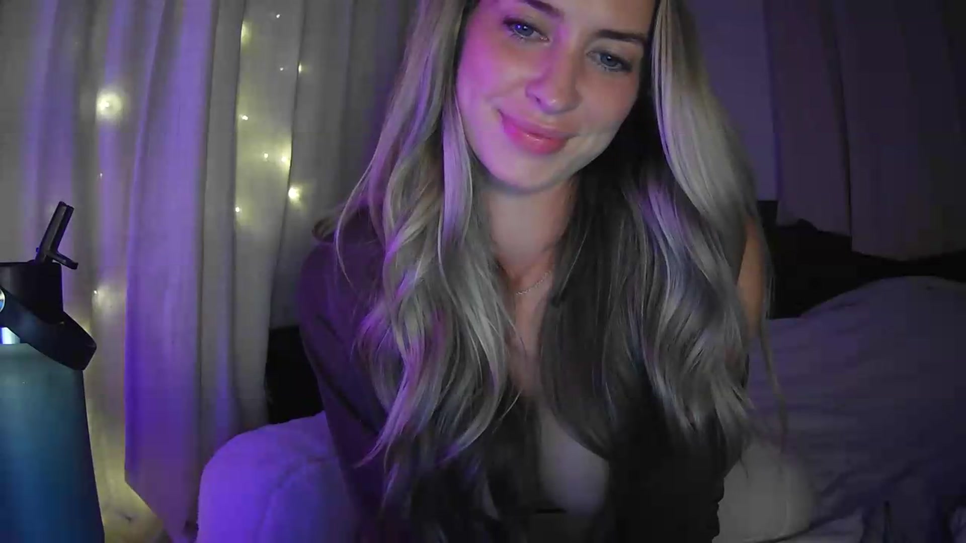 Gallery image thumbnail from Bambi20's myfreecams stream on, 08/16/2026, 04:42 image 13 of 20