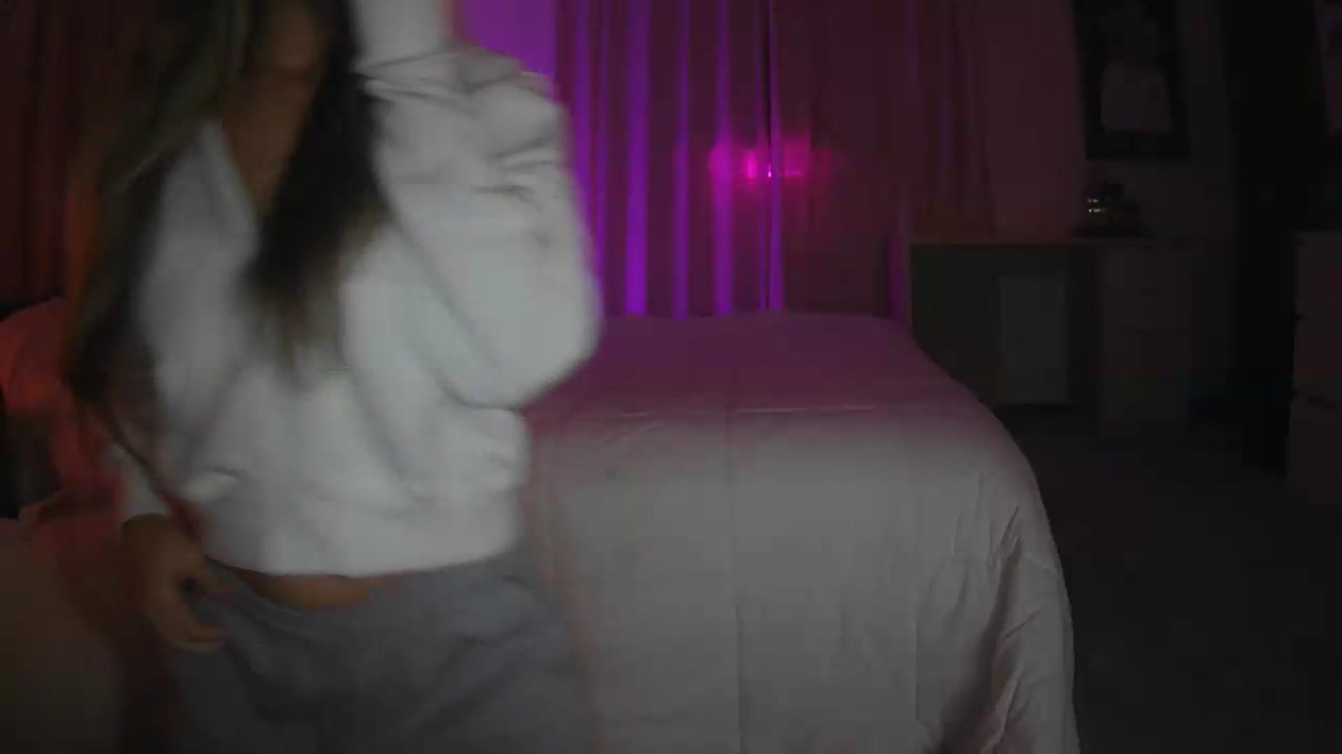 Gallery image thumbnail from Bambi20's myfreecams stream on, 08/17/2026, 03:31 image 2 of 20