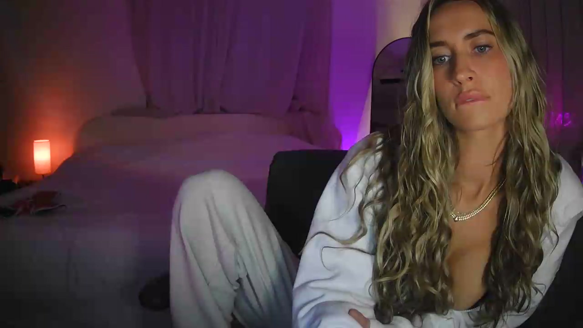 Gallery image thumbnail from Bambi20's myfreecams stream on, 08/27/2026, 05:27 image 13 of 20