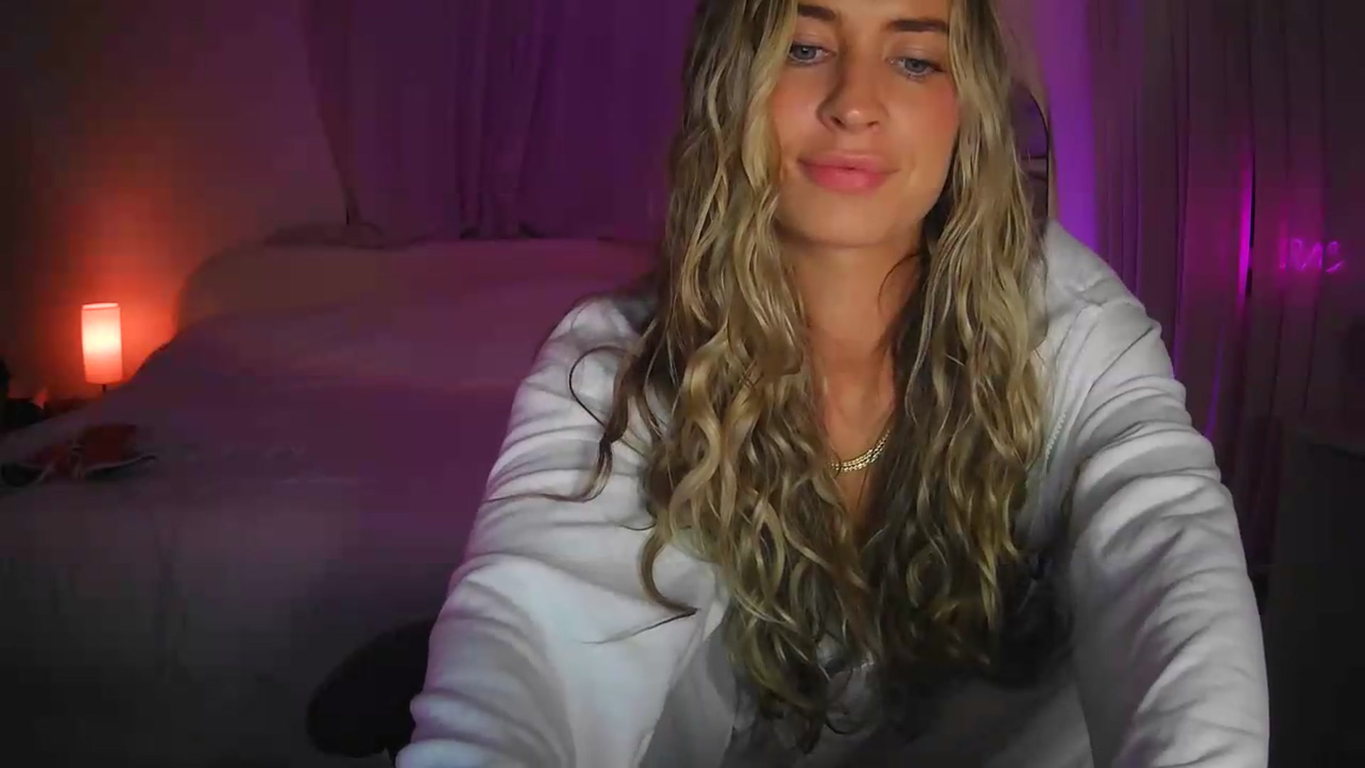 Gallery image thumbnail from Bambi20's myfreecams stream on, 08/27/2026, 05:50 image 20 of 20