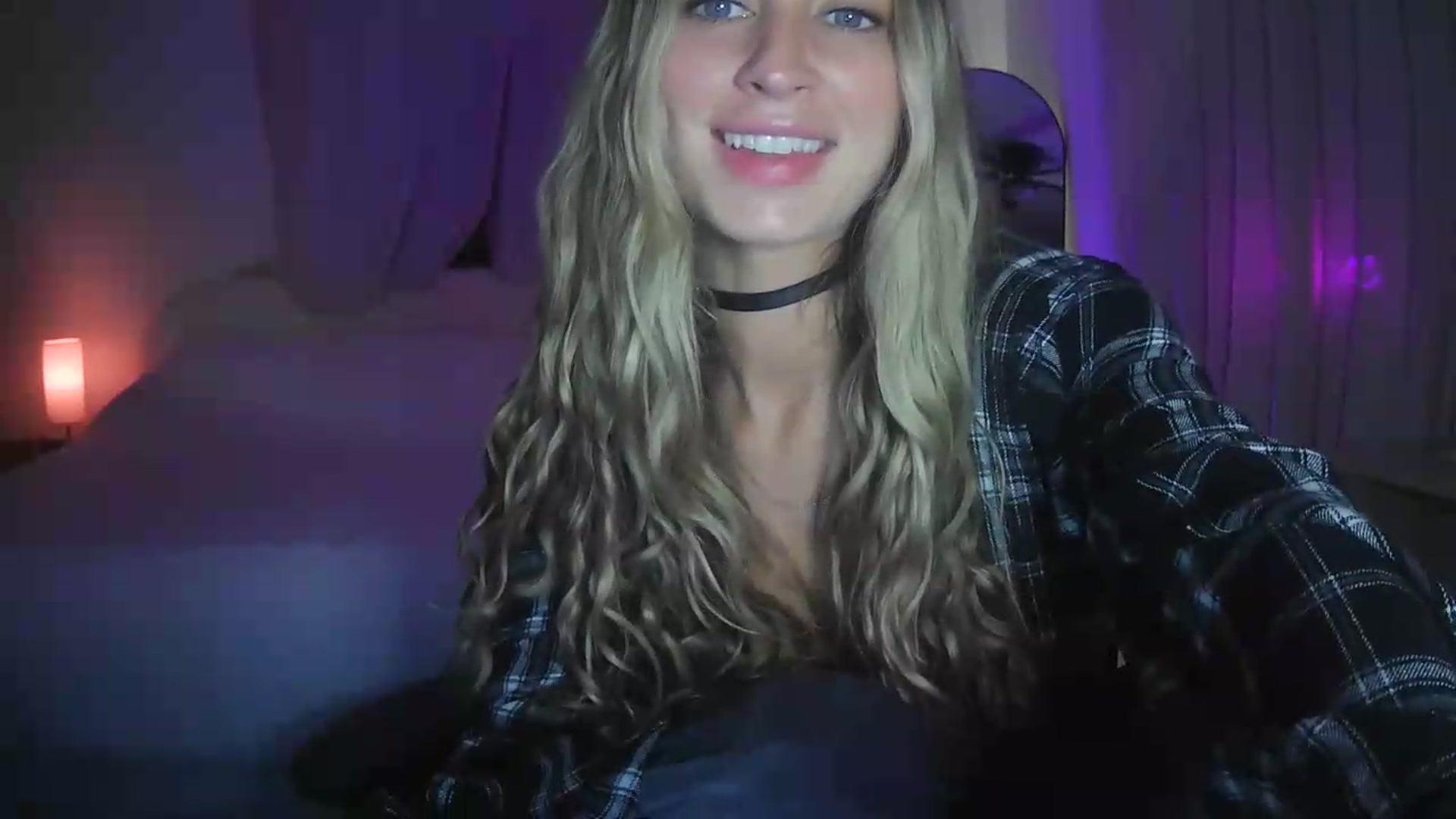 Gallery image thumbnail from Bambi20's myfreecams stream on, 08/31/2026, 03:53 image 4 of 20
