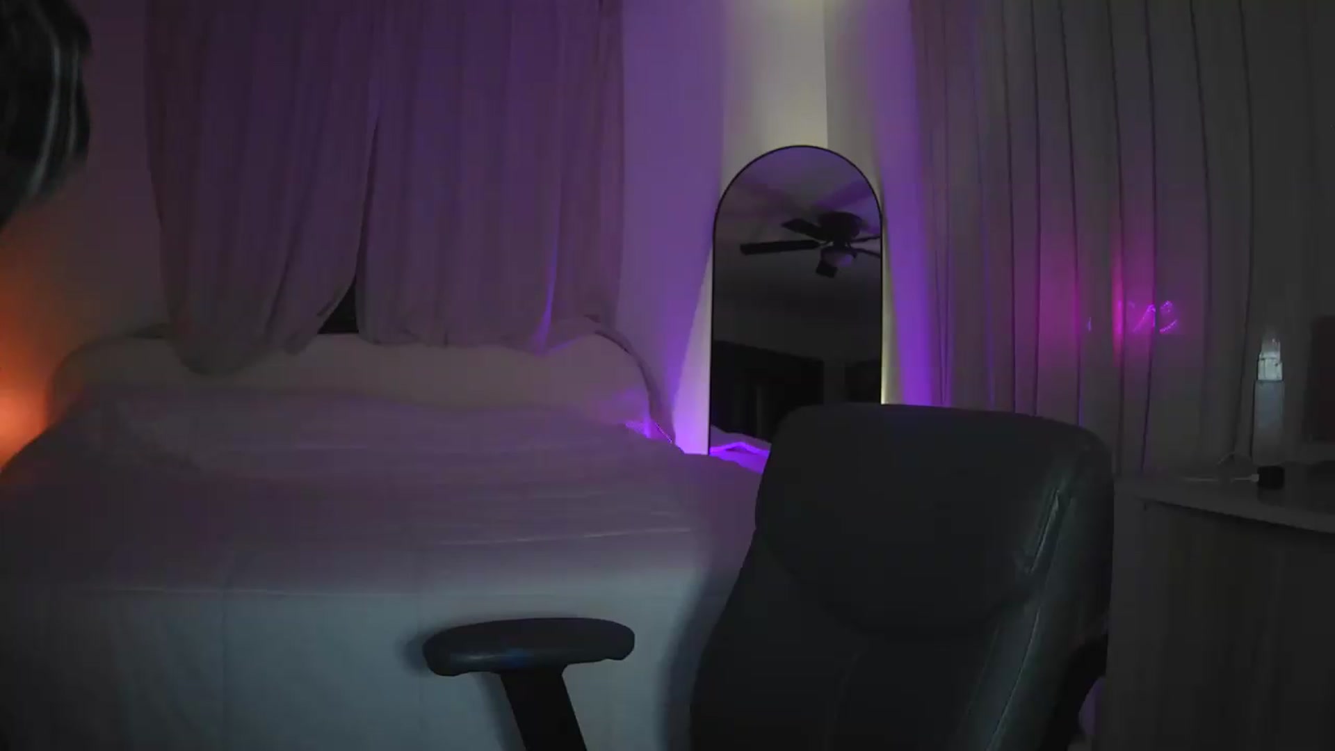 Gallery image thumbnail from Bambi20's myfreecams stream on, 08/31/2026, 05:01 image 5 of 20