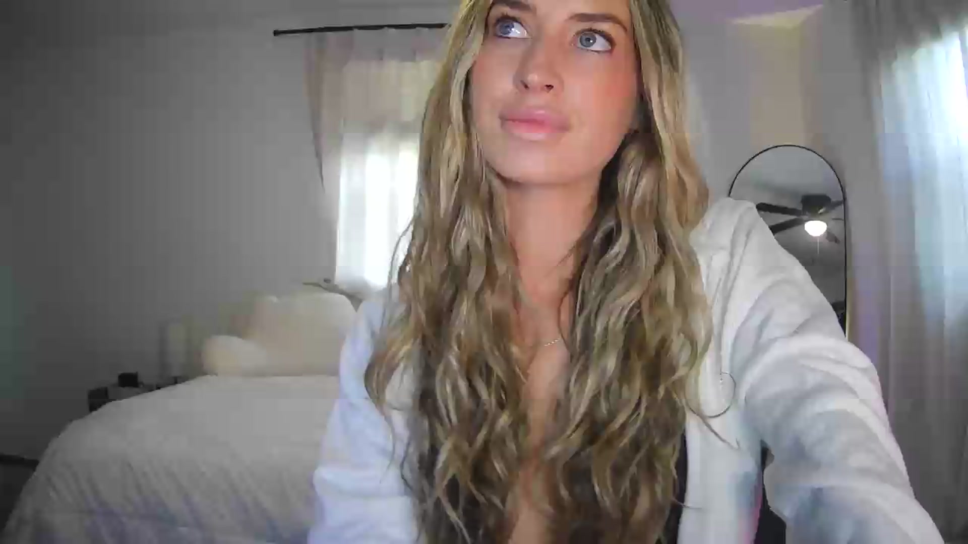 Gallery image thumbnail from Bambi20's myfreecams stream on, 09/07/2026, 17:04 image 3 of 20