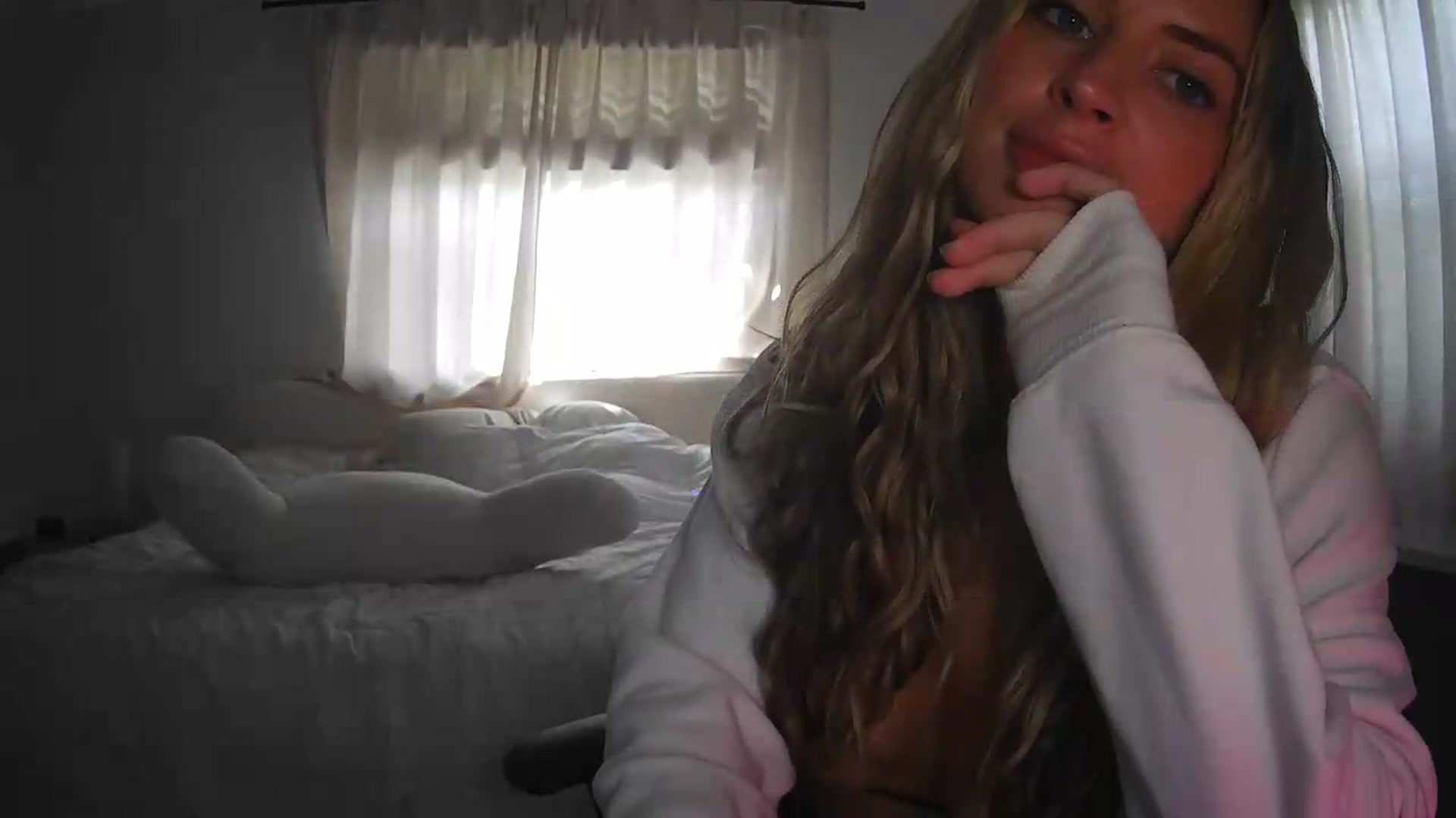 Gallery image thumbnail from Bambi20's myfreecams stream on, 09/07/2026, 19:56 image 13 of 20