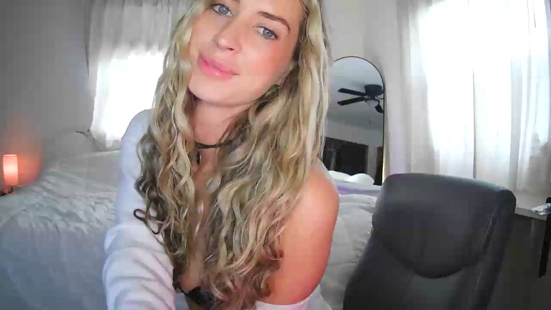 Gallery image thumbnail from Bambi20's myfreecams stream on, 09/09/2026, 21:14 image 1 of 20