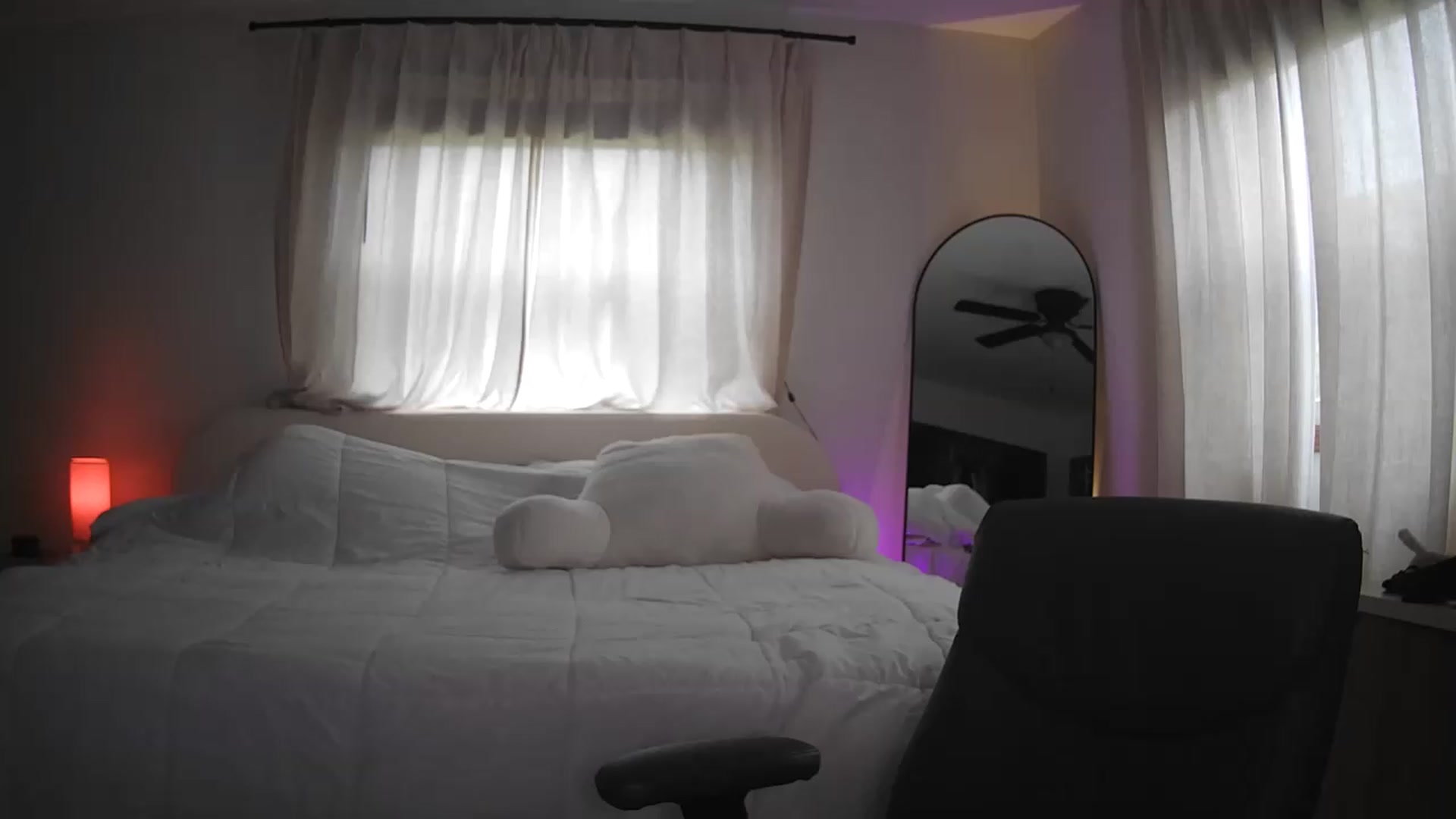 Gallery image thumbnail from Bambi20's myfreecams stream on, 09/15/2026, 17:12 image 4 of 20