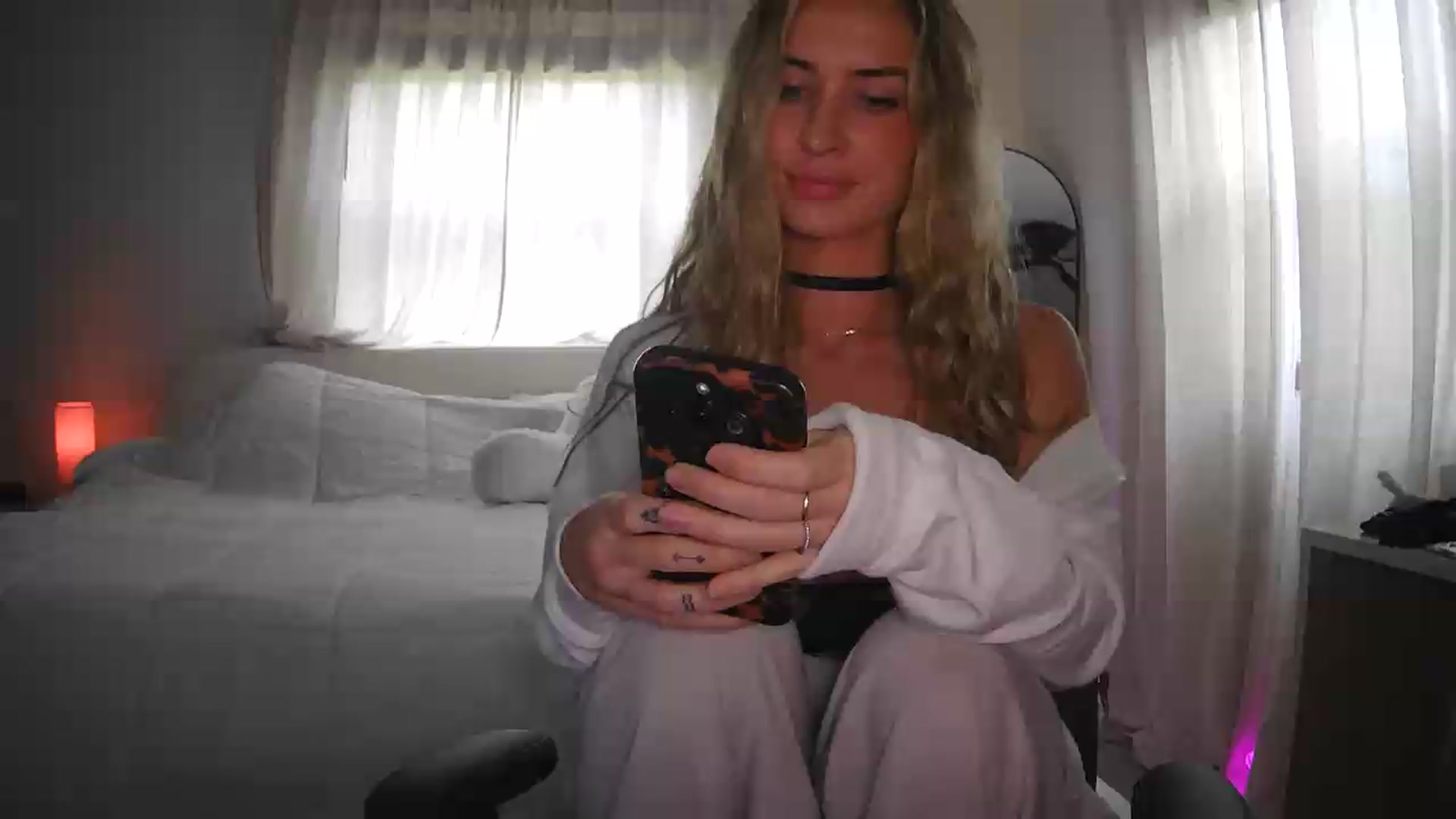 Gallery image thumbnail from Bambi20's myfreecams stream on, 09/15/2026, 18:23 image 1 of 20