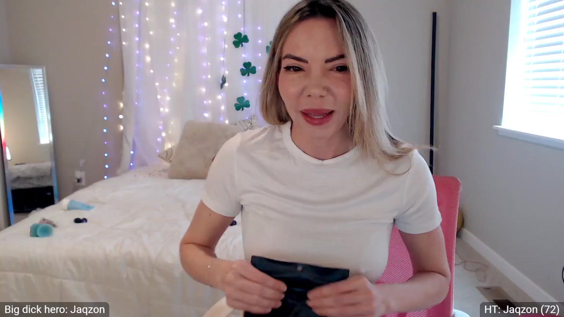 Gallery image thumbnail from BambiLarue's myfreecams stream on, 03/27/2025, 19:23 image 2 of 20
