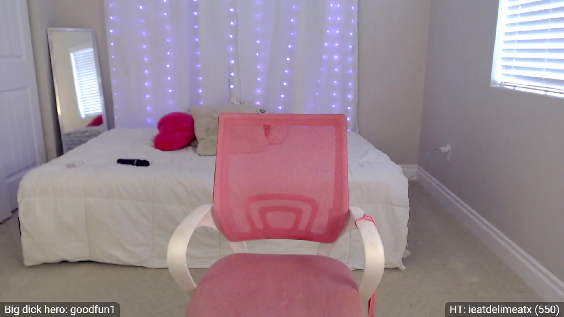 Gallery image thumbnail from BambiLarue's myfreecams stream on, 04/03/2025, 22:41 image 3 of 20