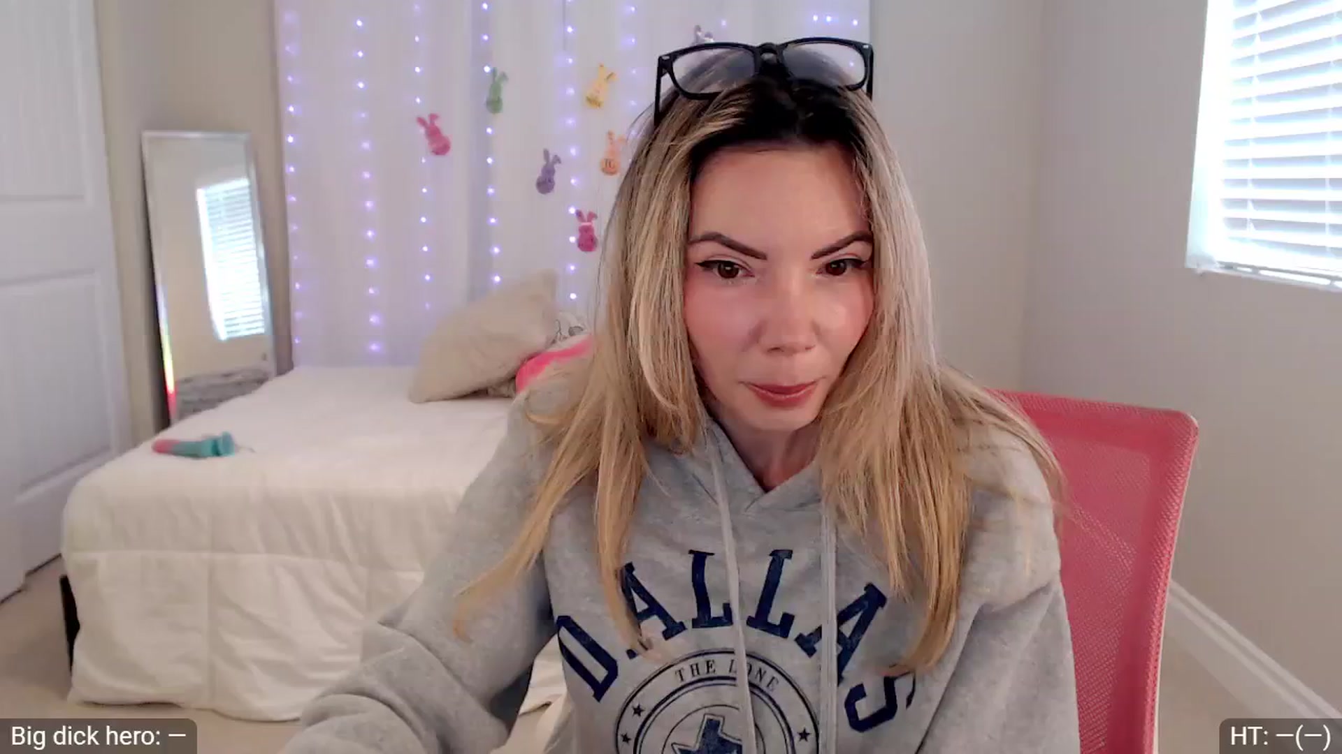 Gallery image thumbnail from BambiLarue's myfreecams stream on, 04/18/2025, 18:11 image 15 of 20