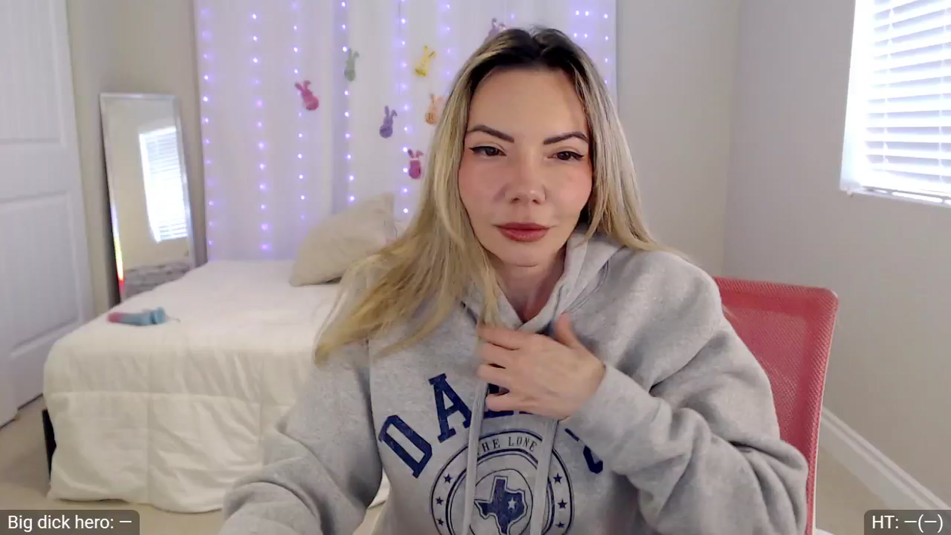 Gallery image thumbnail from BambiLarue's myfreecams stream on, 04/18/2025, 18:11 image 7 of 20