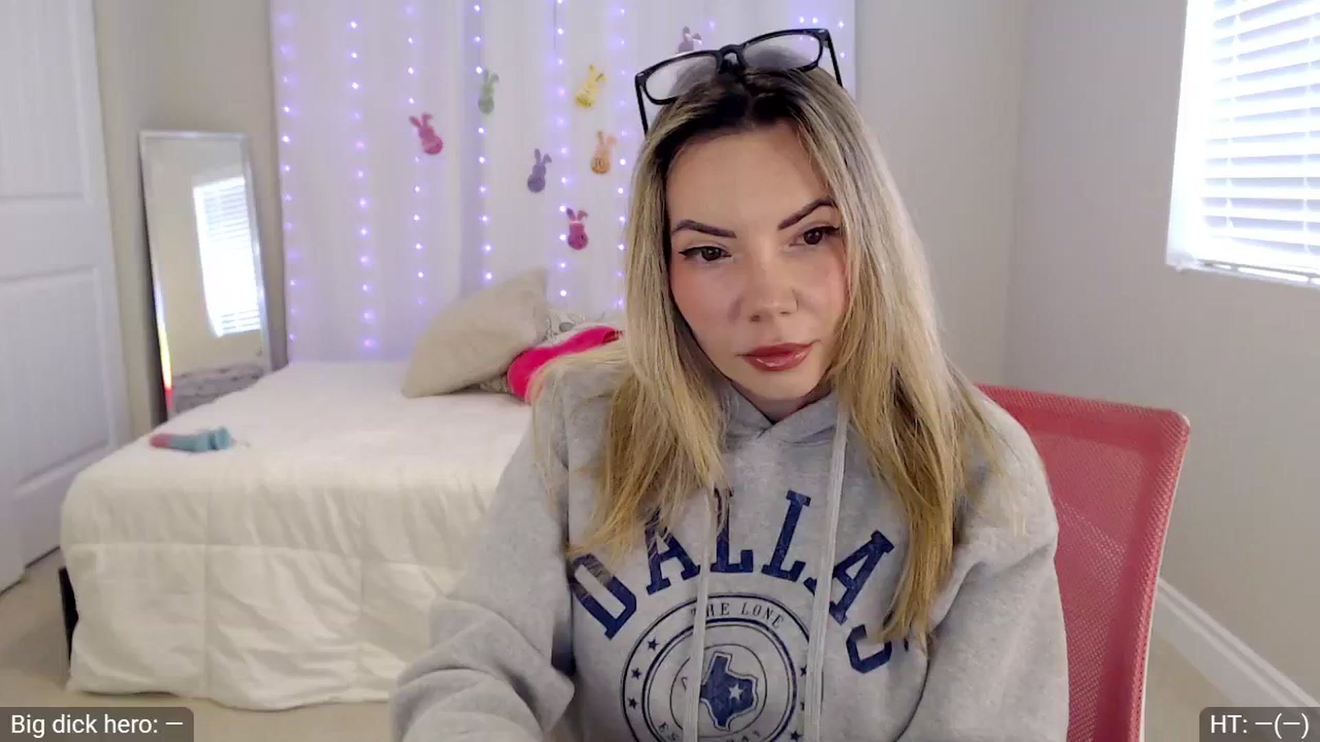 Gallery image thumbnail from BambiLarue's myfreecams stream on, 04/18/2025, 18:11 image 10 of 20