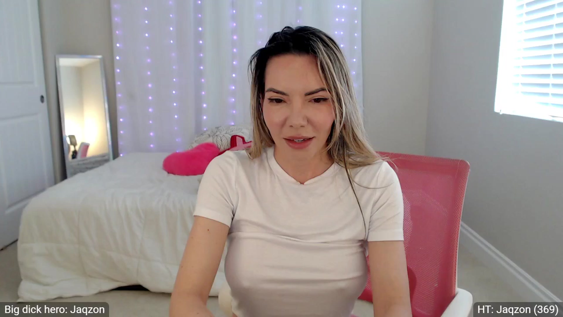 Gallery image thumbnail from BambiLarue's myfreecams stream on, 05/08/2025, 18:51 image 19 of 20