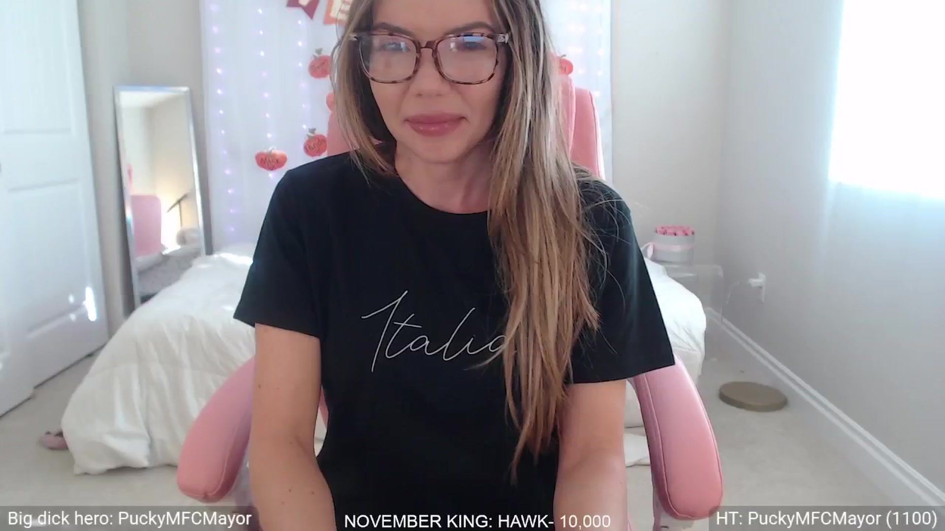 Gallery image thumbnail from BambiLarue's myfreecams stream on, 11/05/2025, 17:26 image 6 of 20