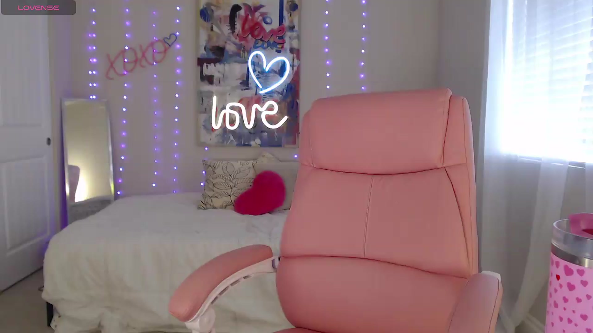Gallery image thumbnail from BambiLarue's myfreecams stream on, 08/11/2026, 18:35 image 8 of 20
