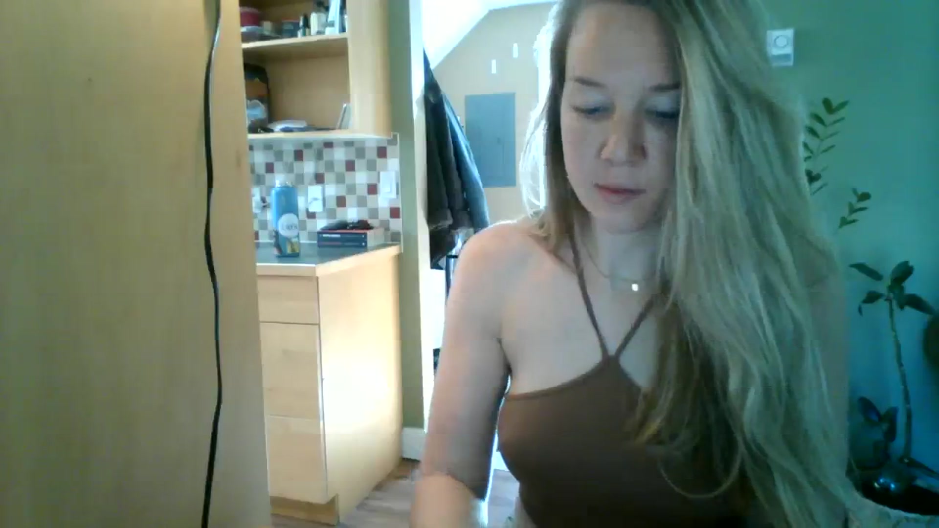 Gallery image thumbnail from Bambi_Flower's myfreecams stream on, 10/06/2023, 19:23 image 19 of 20