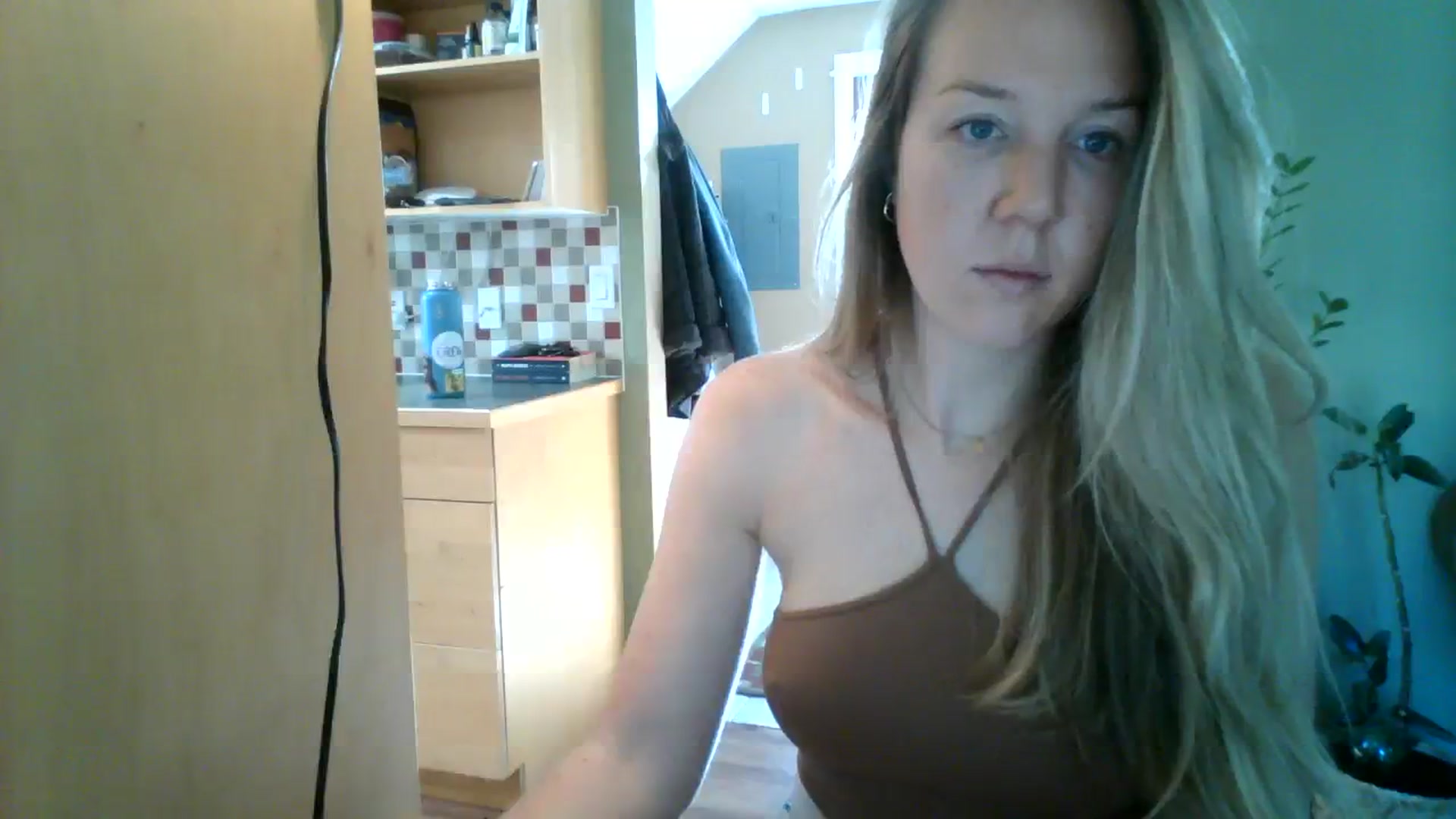 Gallery image thumbnail from Bambi_Flower's myfreecams stream on, 10/06/2023, 19:23 image 16 of 20
