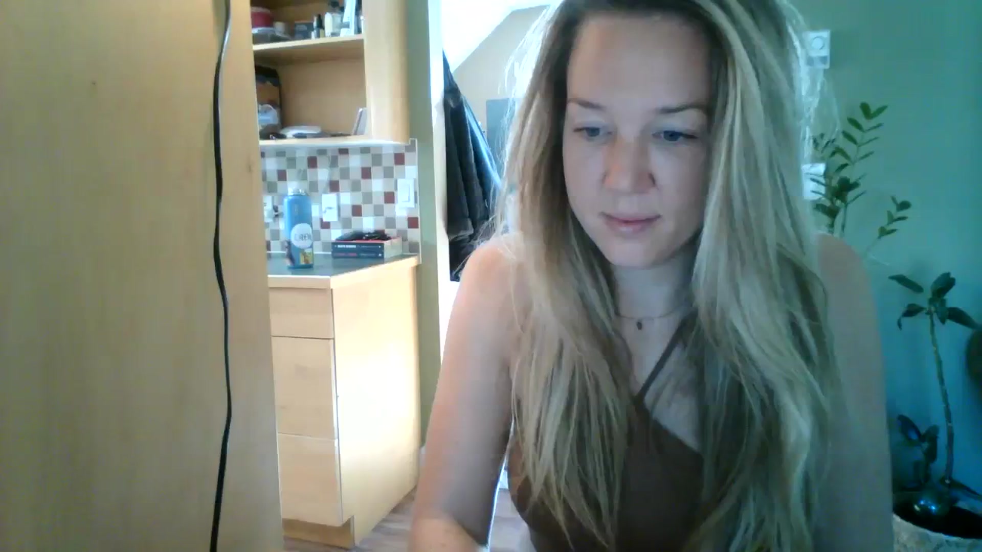 Gallery image thumbnail from Bambi_Flower's myfreecams stream on, 10/06/2023, 19:23 image 12 of 20