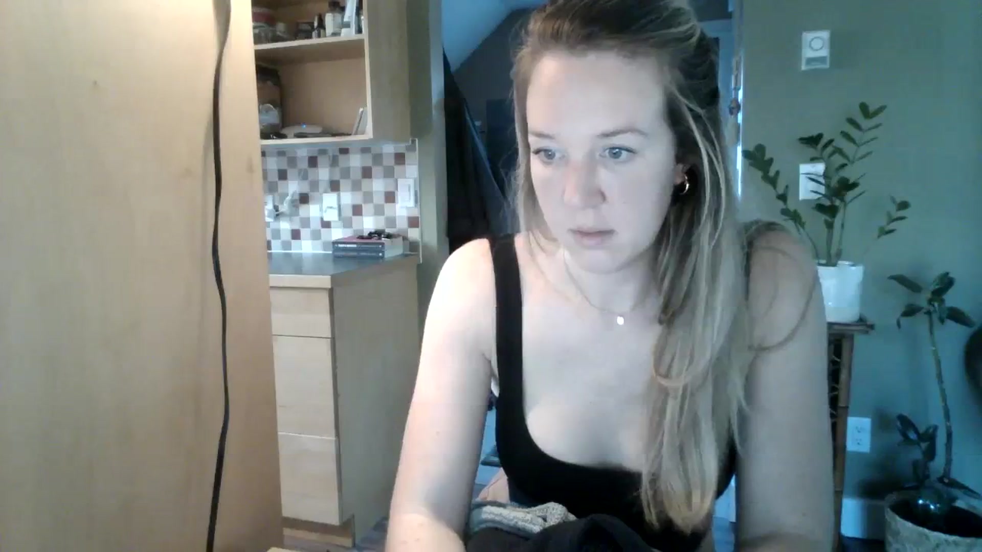 Gallery image thumbnail from Bambi_Flower's myfreecams stream on, 10/06/2023, 23:32 image 17 of 20