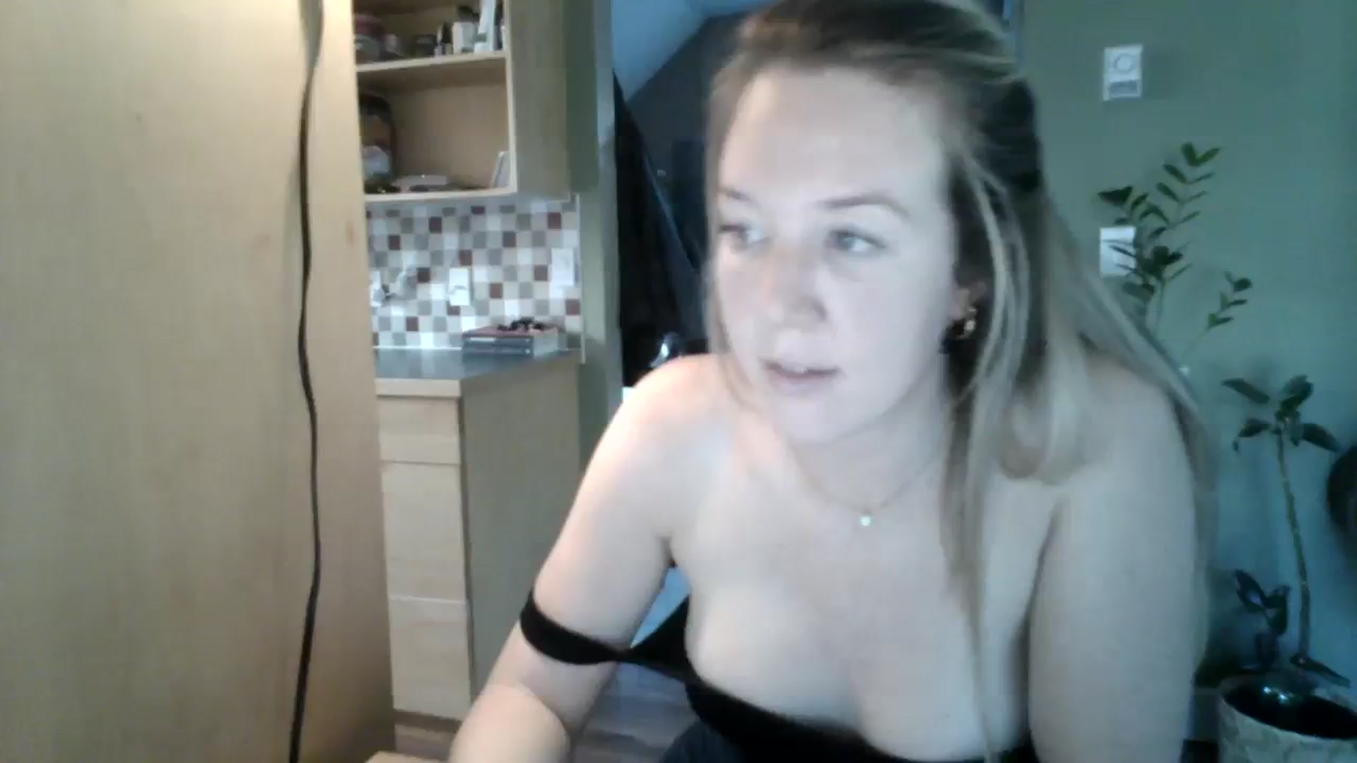 Gallery image thumbnail from Bambi_Flower's myfreecams stream on, 10/06/2023, 23:32 image 11 of 20
