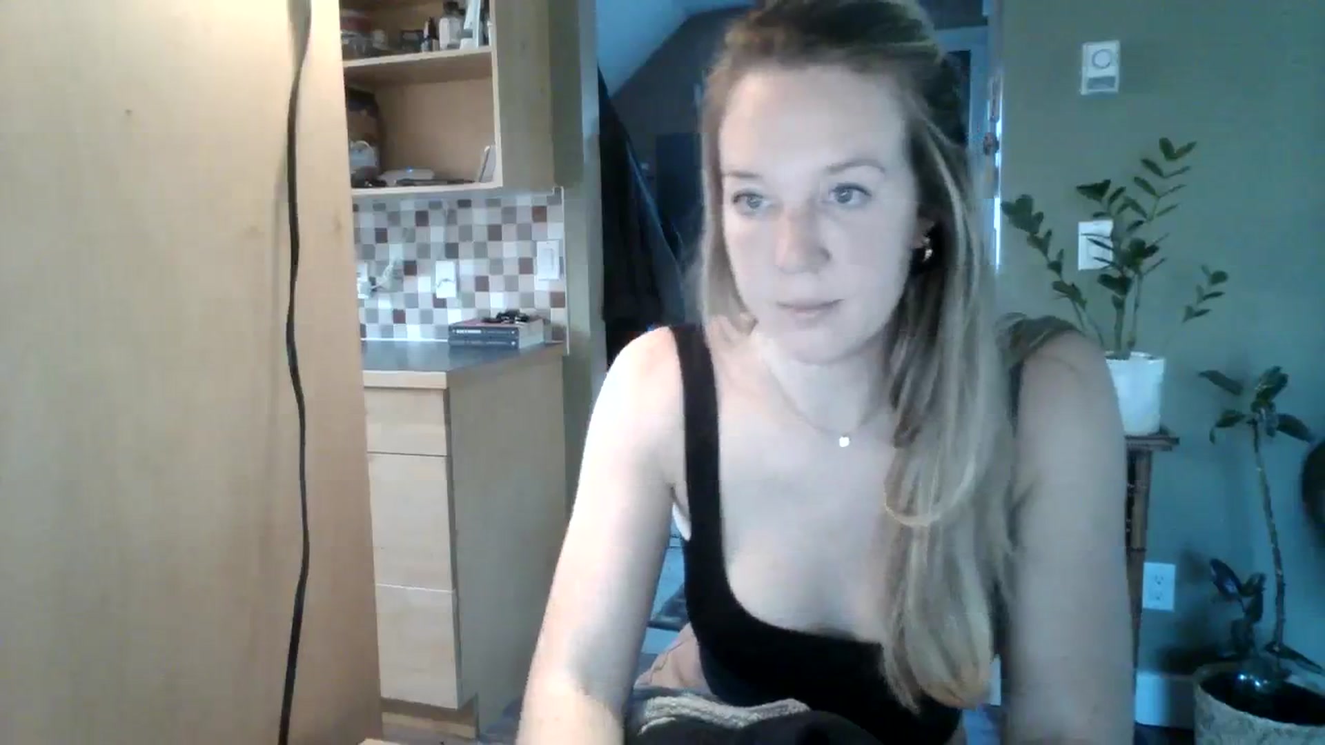 Gallery image thumbnail from Bambi_Flower's myfreecams stream on, 10/06/2023, 23:32 image 19 of 20