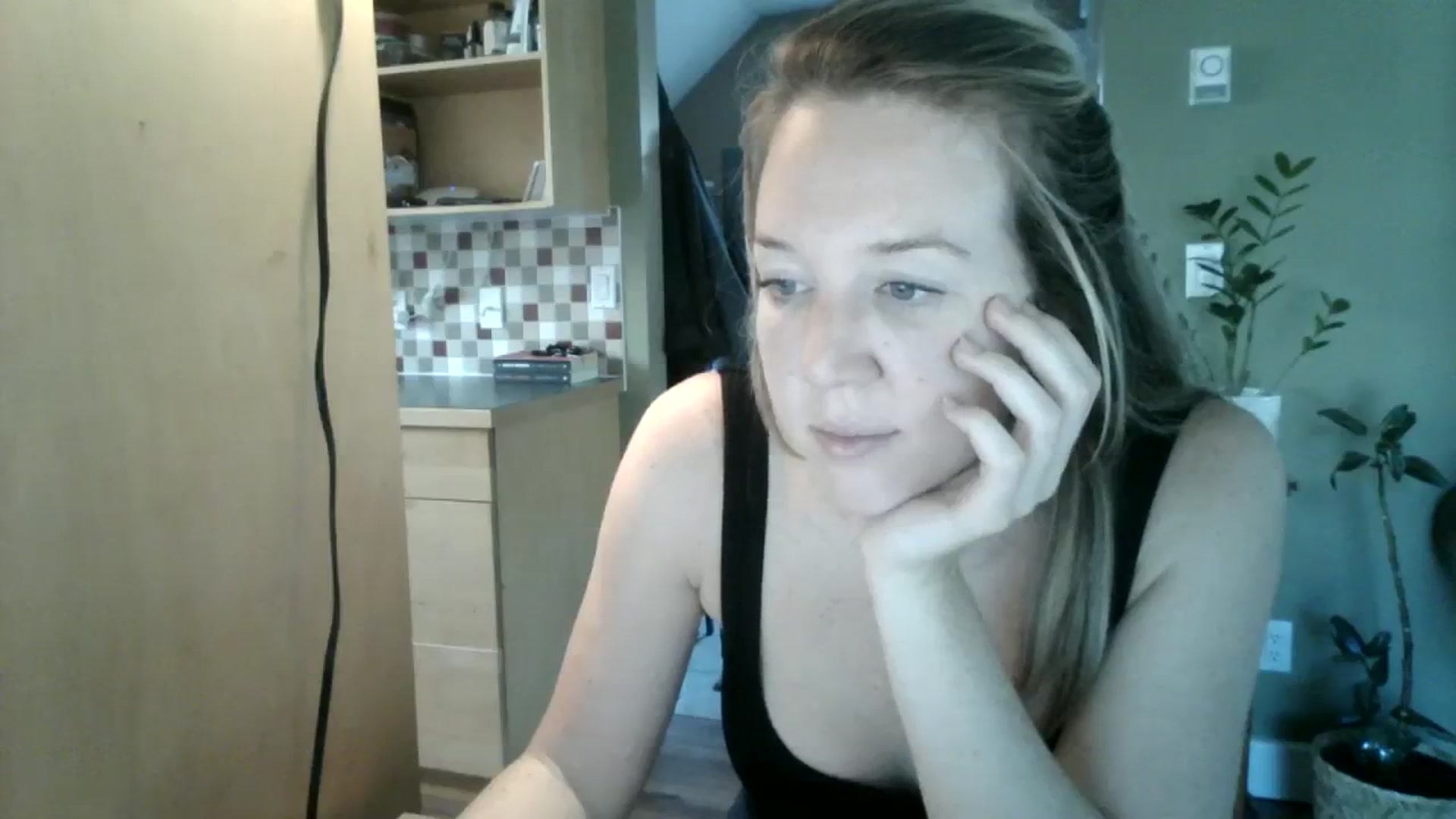 Gallery image thumbnail from Bambi_Flower's myfreecams stream on, 10/06/2023, 23:32 image 2 of 20
