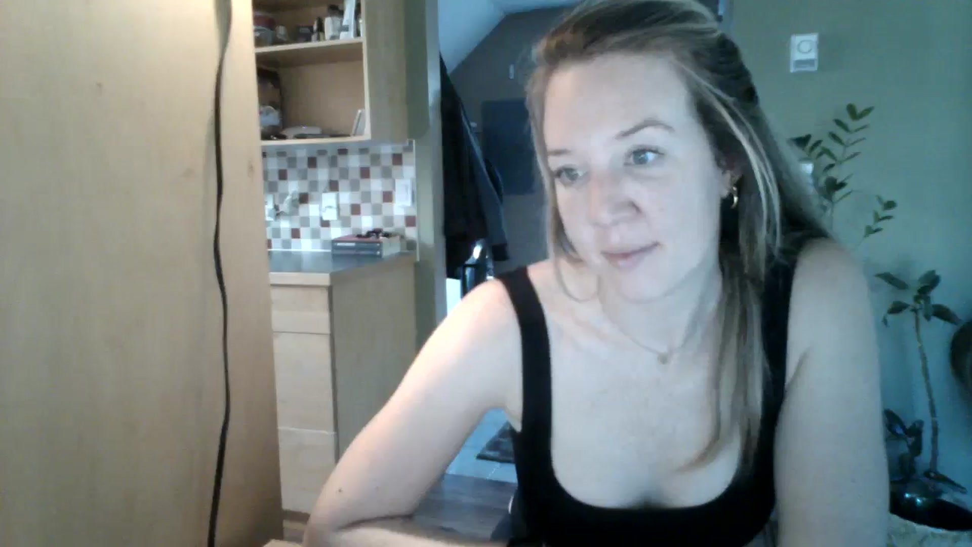 Gallery image thumbnail from Bambi_Flower's myfreecams stream on, 10/06/2023, 23:32 image 3 of 20