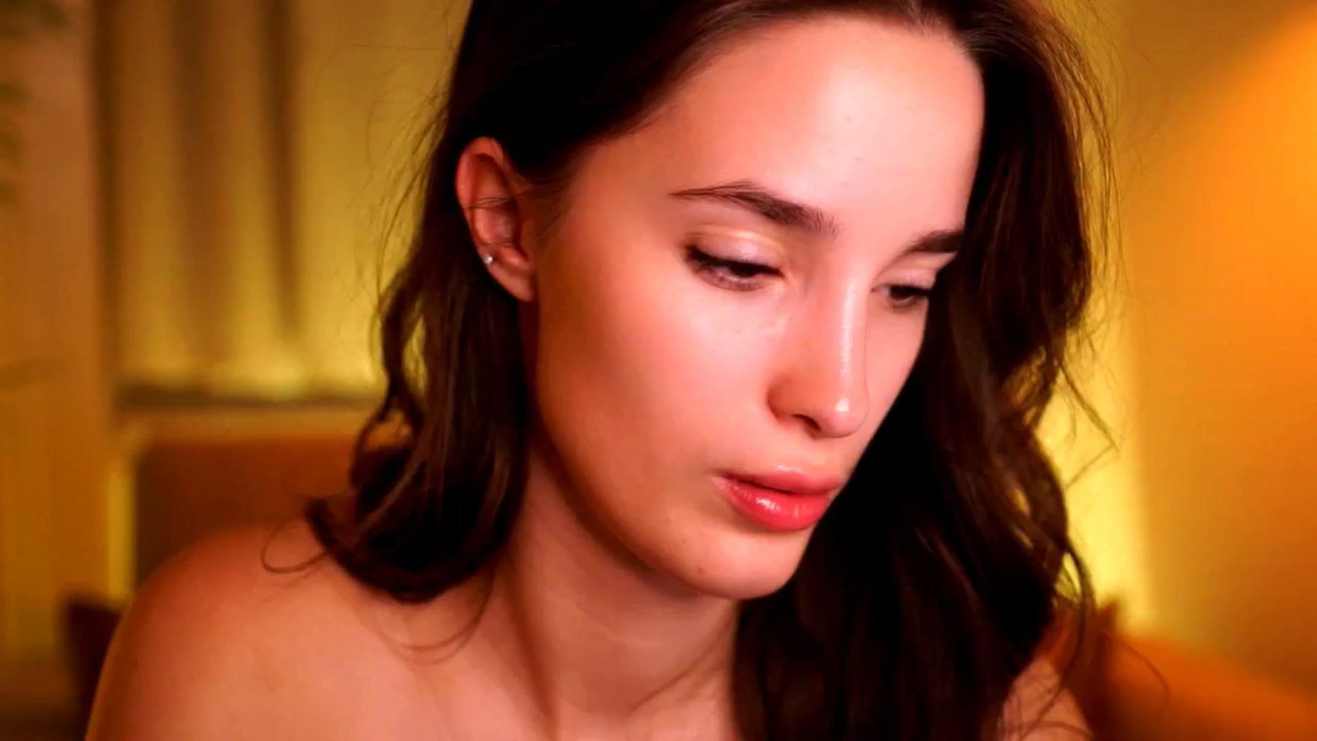 Gallery image thumbnail from Bambi____'s myfreecams stream on, 05/16/2025, 21:47 image 6 of 20