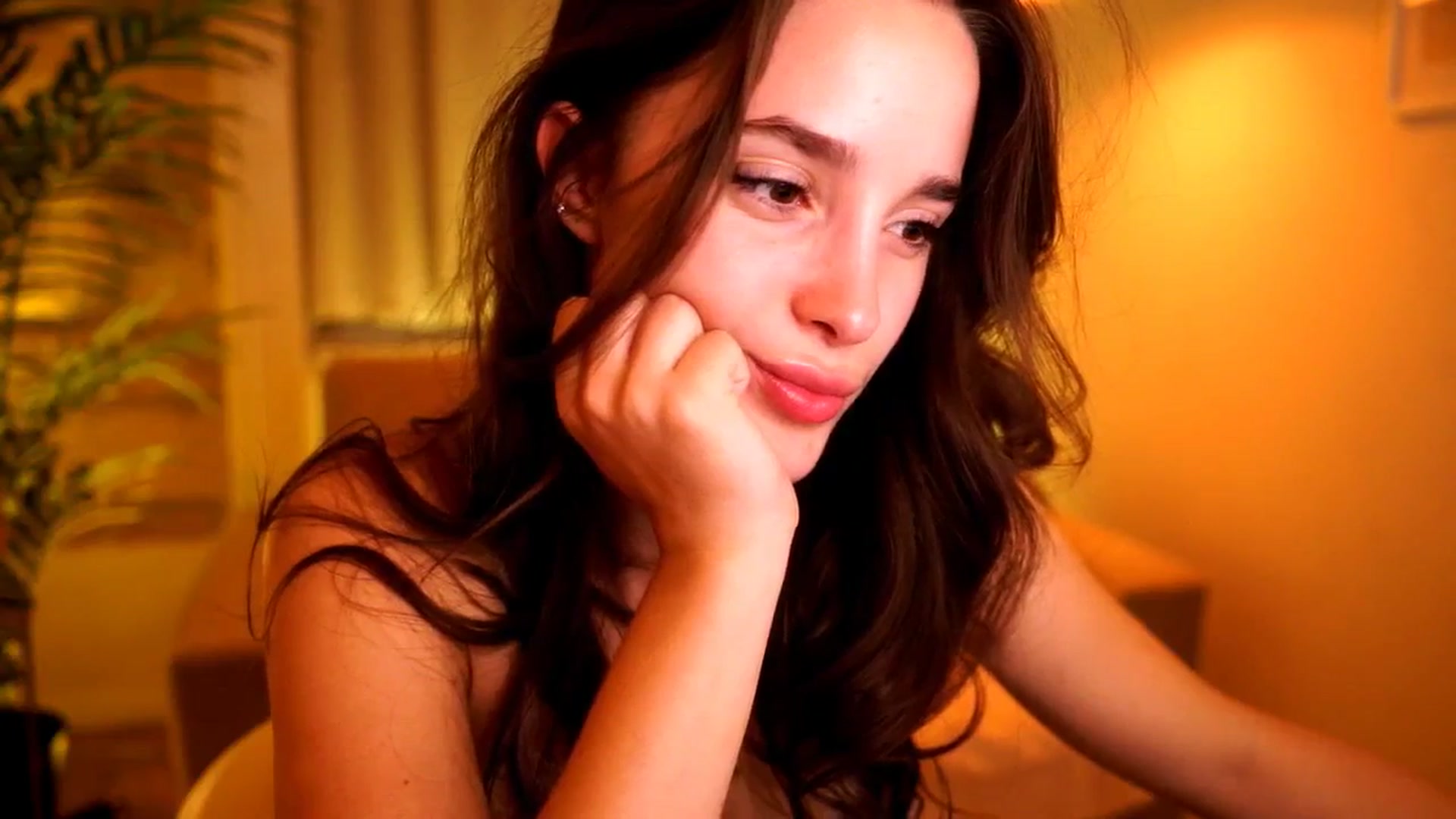 Gallery image thumbnail from Bambi____'s myfreecams stream on, 05/17/2025, 15:37 image 20 of 20