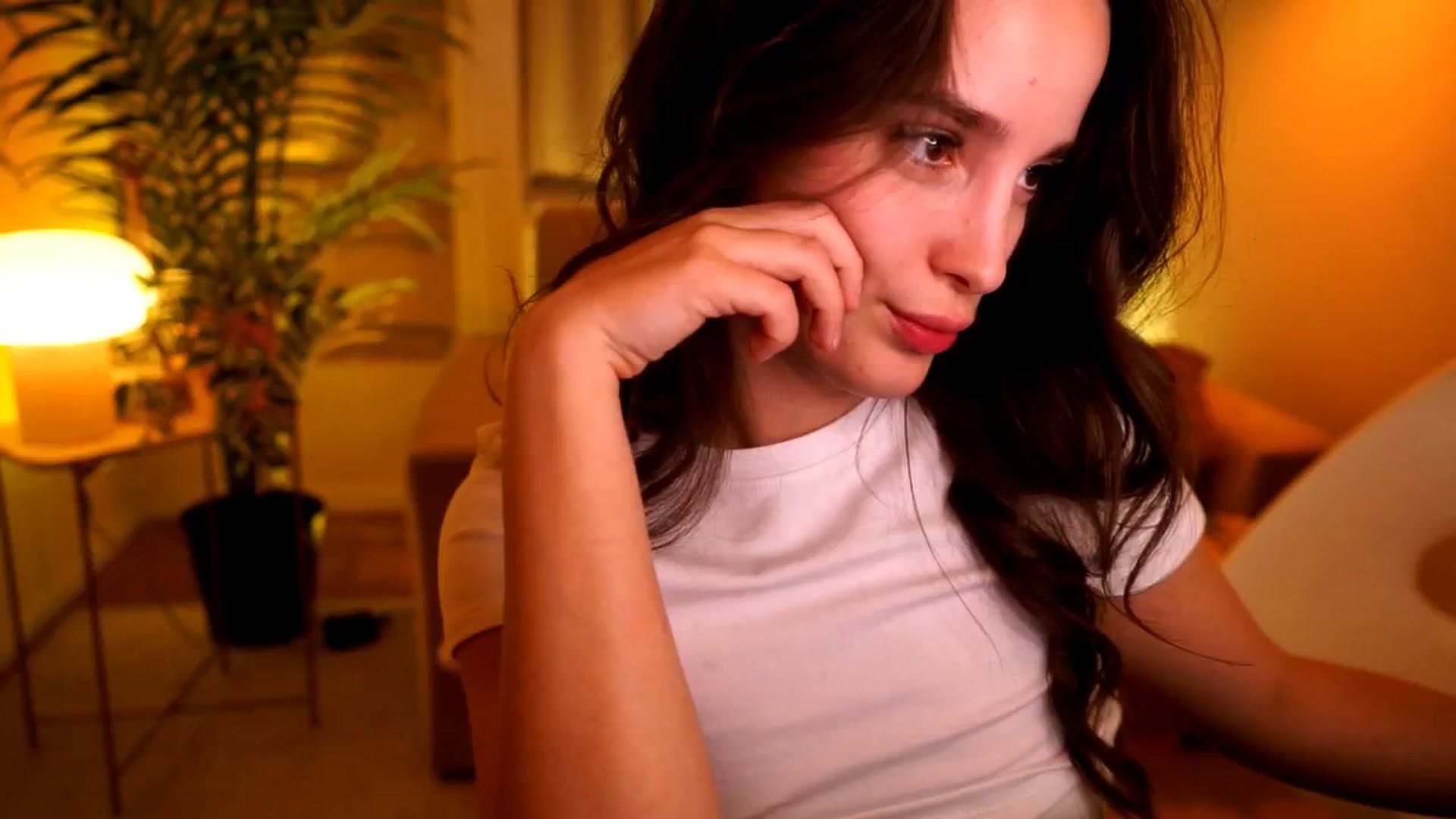 Gallery image thumbnail from Bambi____'s myfreecams stream on, 05/19/2025, 21:12 image 12 of 20