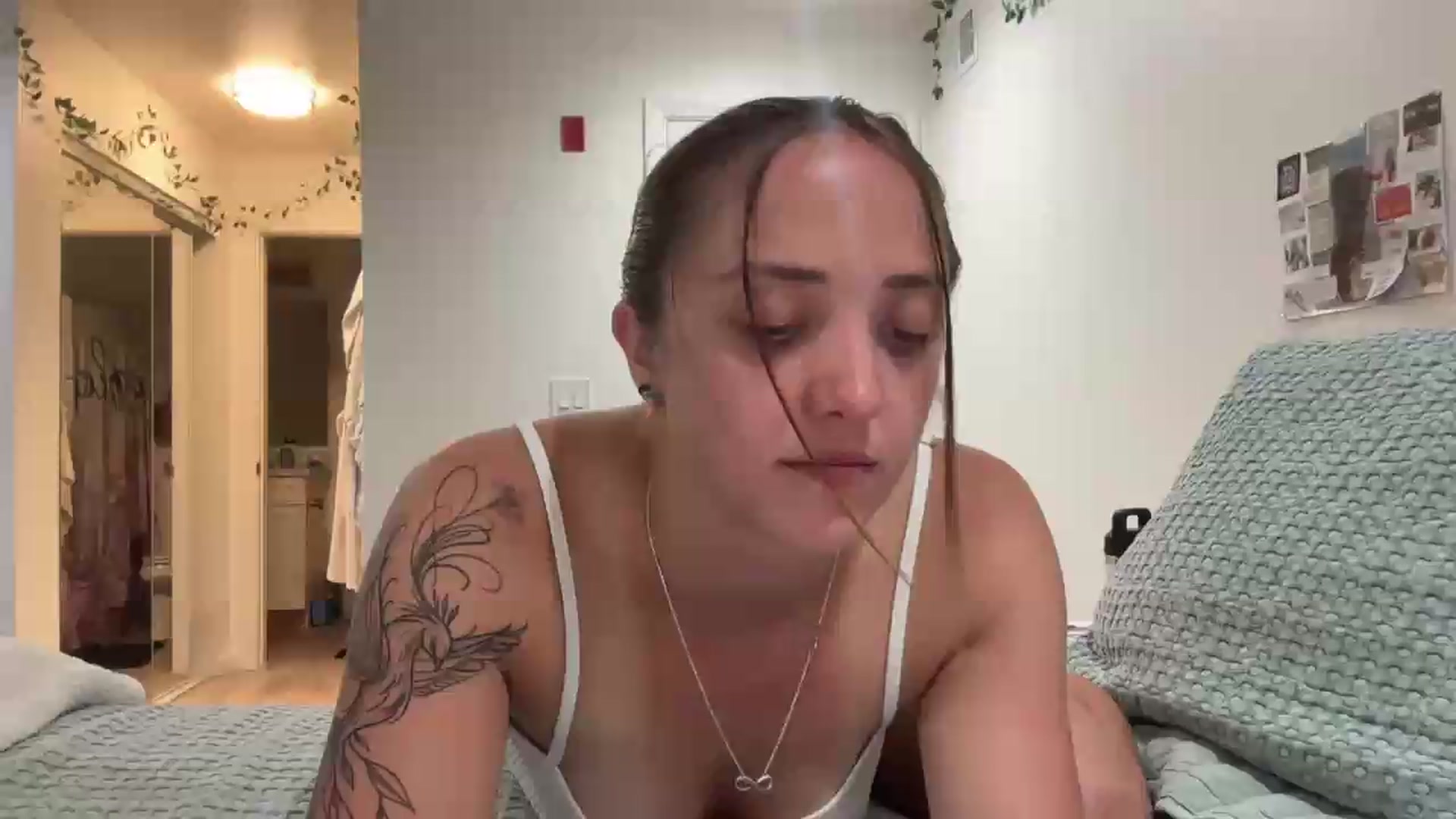Gallery image thumbnail from Bambibaezz's myfreecams stream on, 08/12/2026, 05:35 image 9 of 20