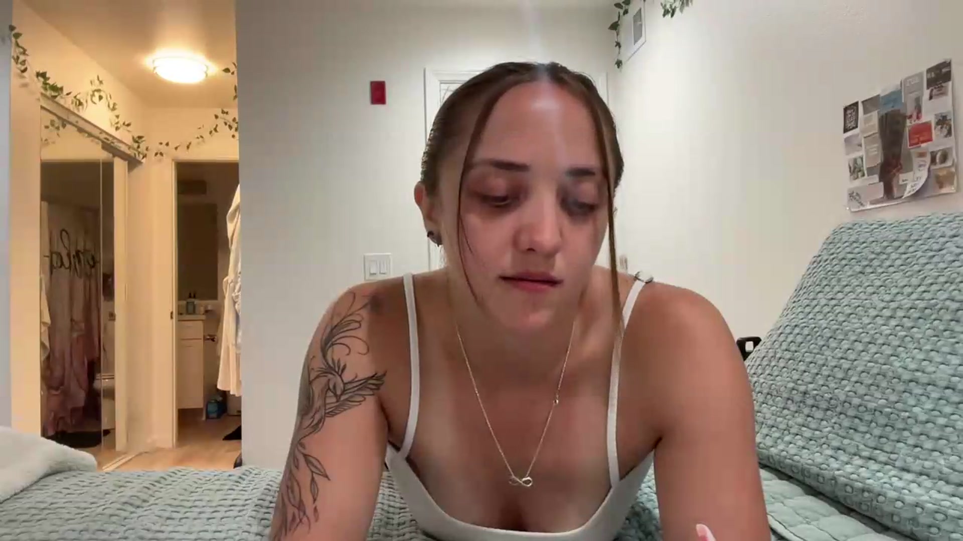 Gallery image thumbnail from Bambibaezz's myfreecams stream on, 08/12/2026, 05:35 image 3 of 20