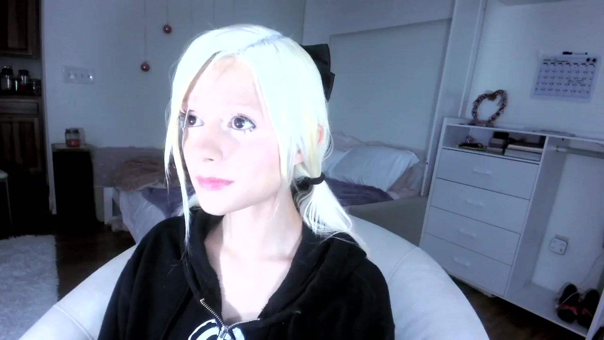 Gallery image thumbnail from Bambidoll00's myfreecams stream on, 04/28/2025, 05:16 image 3 of 20