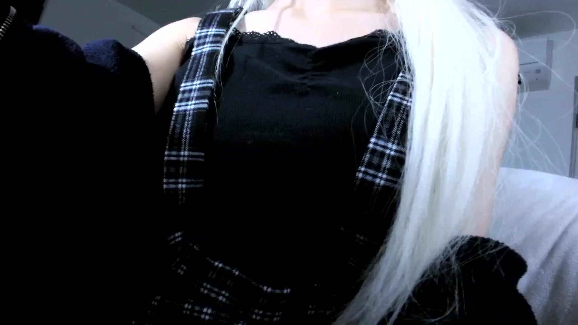 Gallery image thumbnail from Bambidoll00's myfreecams stream on, 05/15/2025, 06:12 image 1 of 20