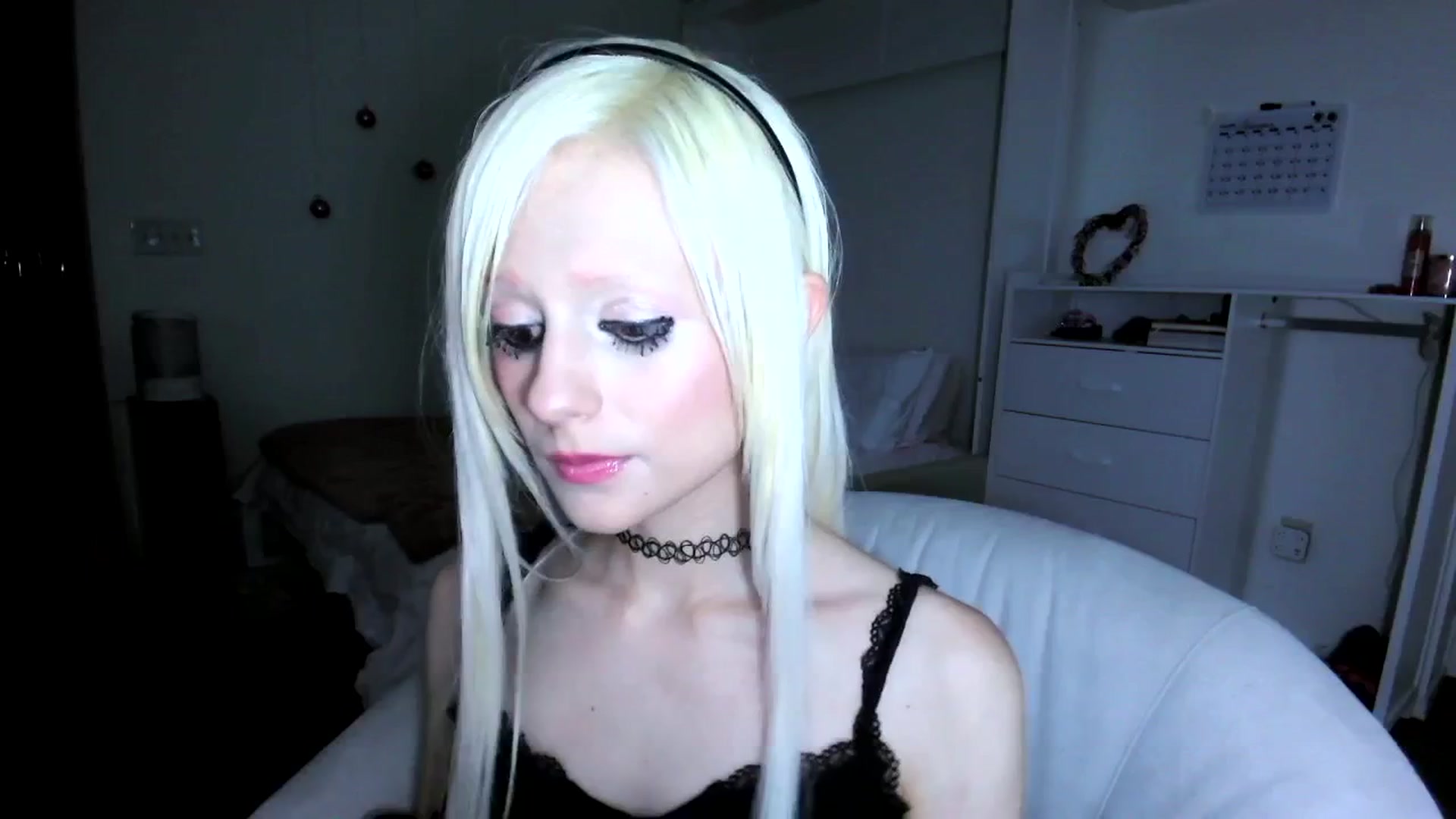 Gallery image thumbnail from Bambidoll00's myfreecams stream on, 05/15/2025, 07:43 image 3 of 20