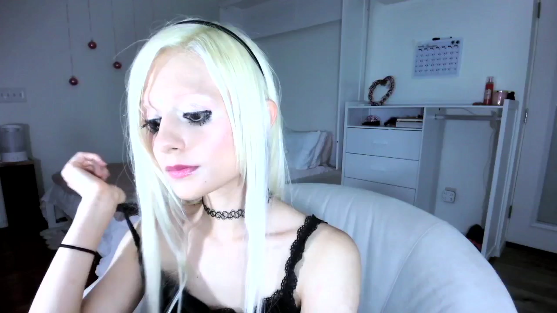 Gallery image thumbnail from Bambidoll00's myfreecams stream on, 05/15/2025, 07:43 image 14 of 20