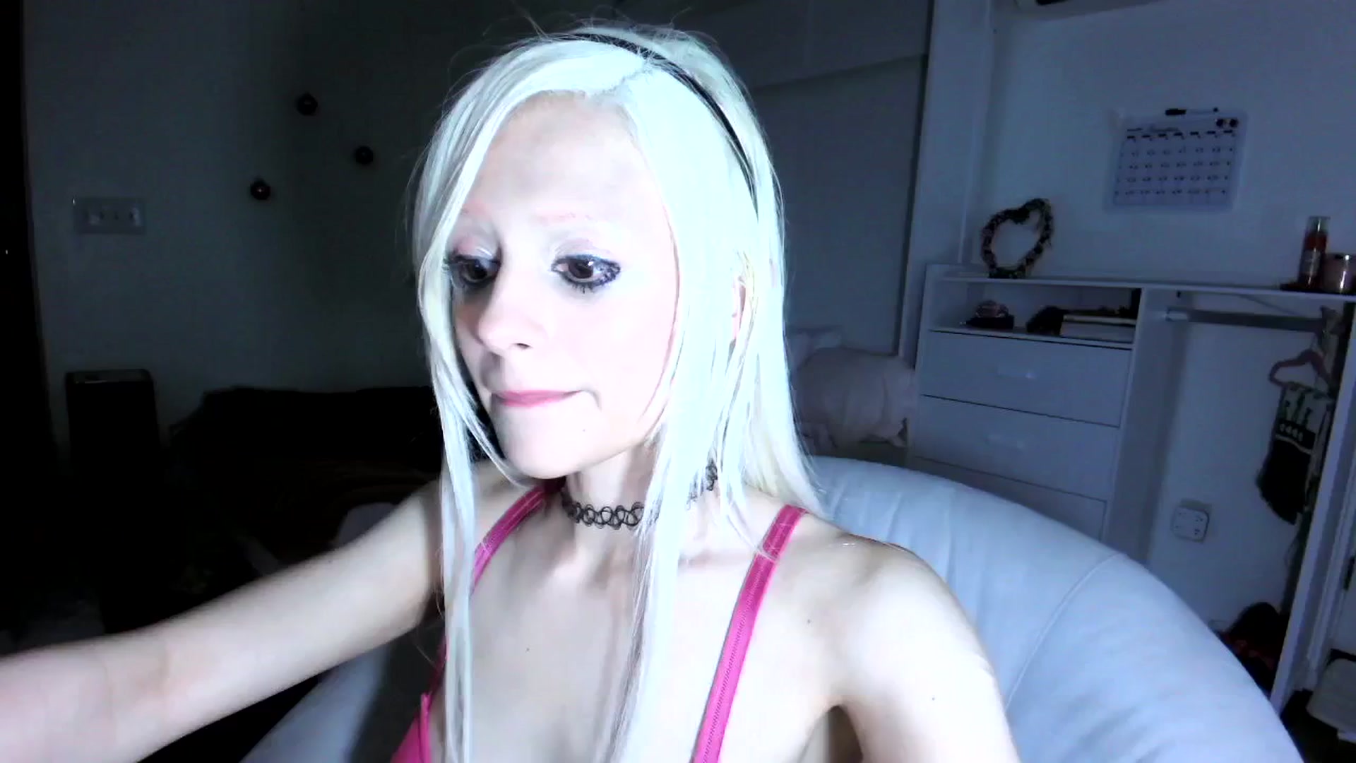 Gallery image thumbnail from Bambidoll00's myfreecams stream on, 05/18/2025, 07:04 image 19 of 20