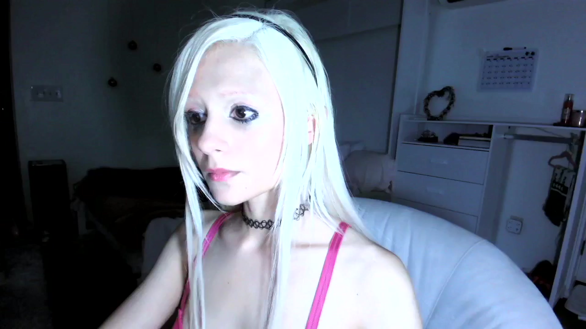 Gallery image thumbnail from Bambidoll00's myfreecams stream on, 05/18/2025, 07:04 image 17 of 20