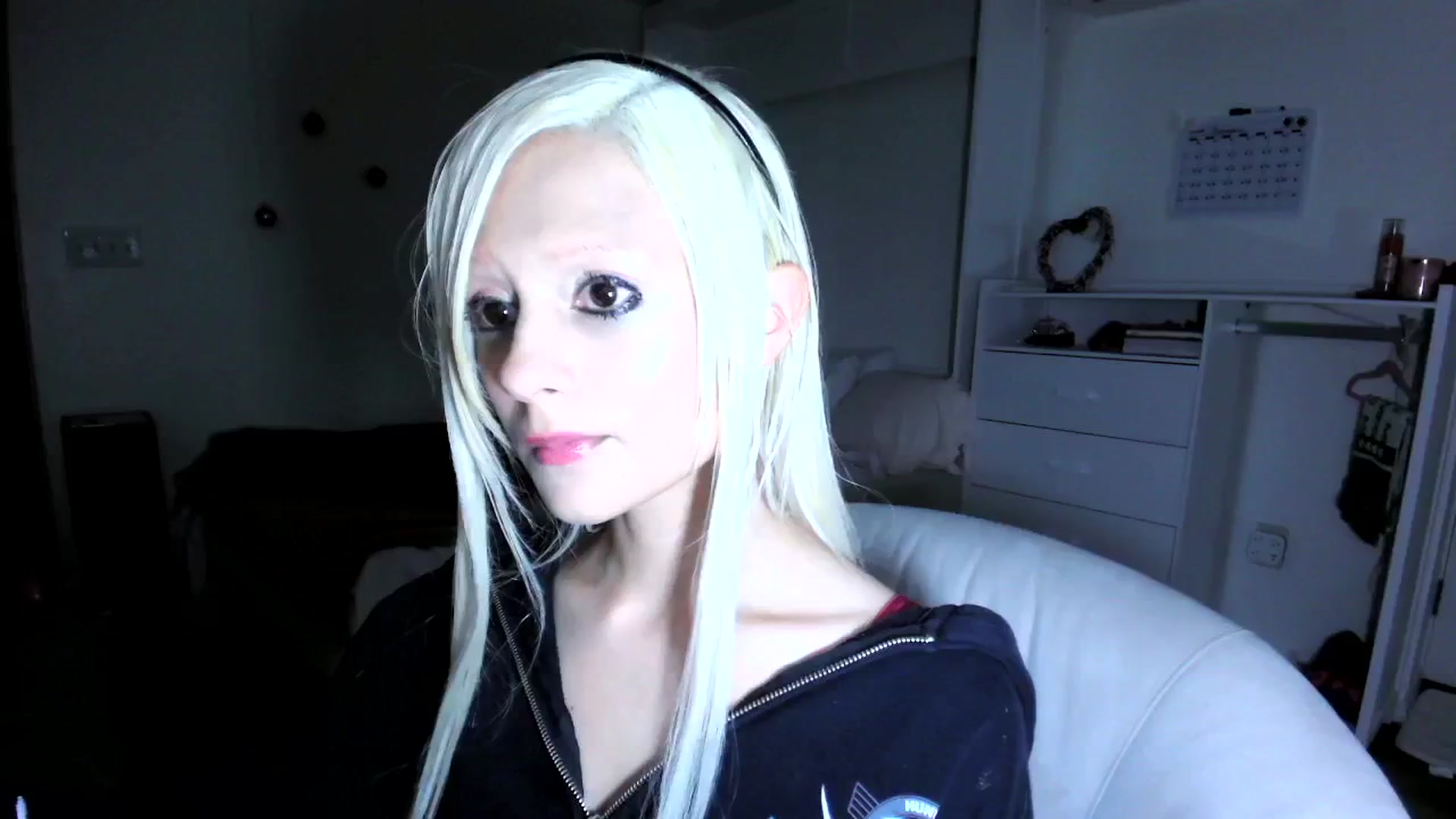 Gallery image thumbnail from Bambidoll00's myfreecams stream on, 05/18/2025, 07:39 image 2 of 20